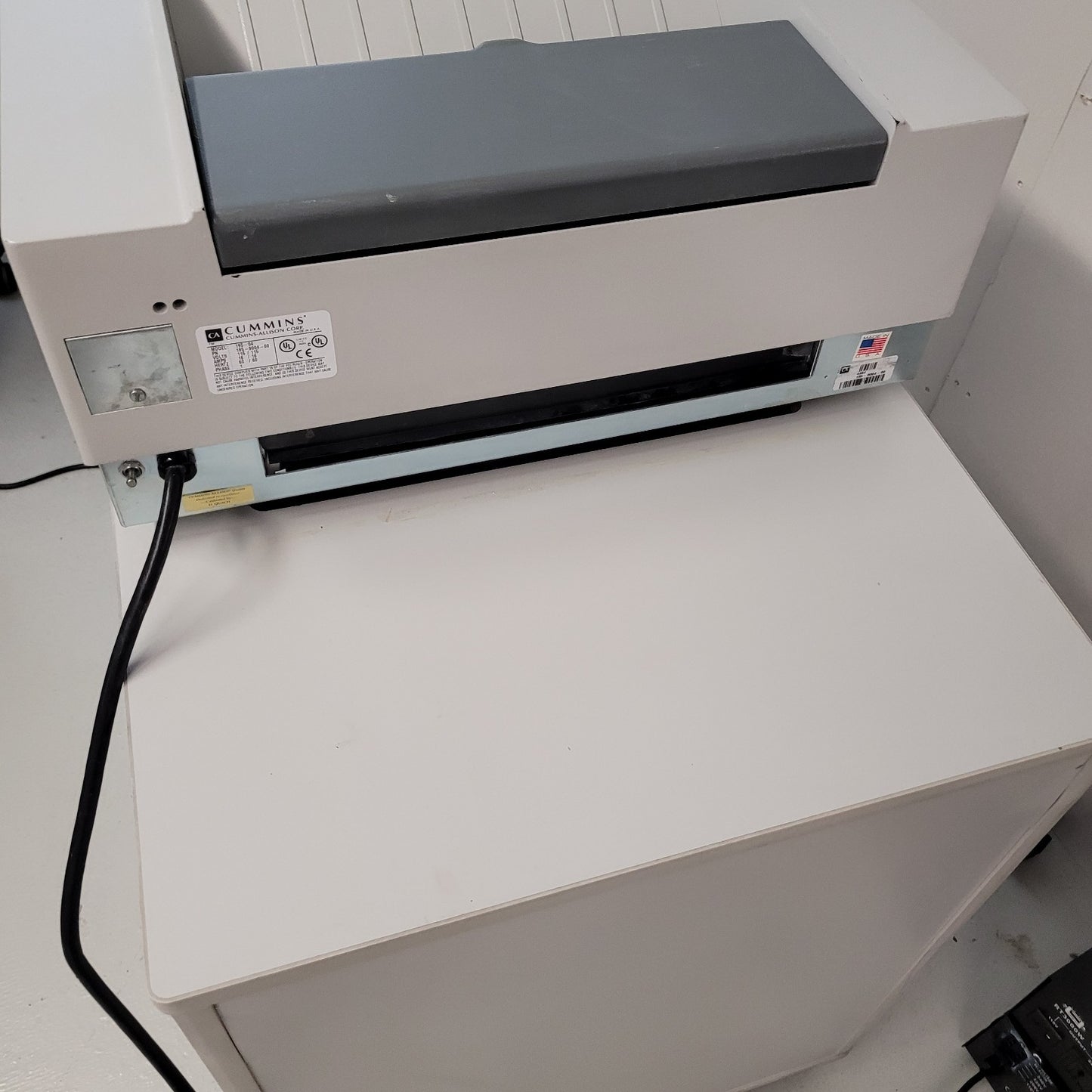 TESTED Cummins 195-9004-00 Strip Cut Paper Pro-Grade Commercial Shredder 195-04