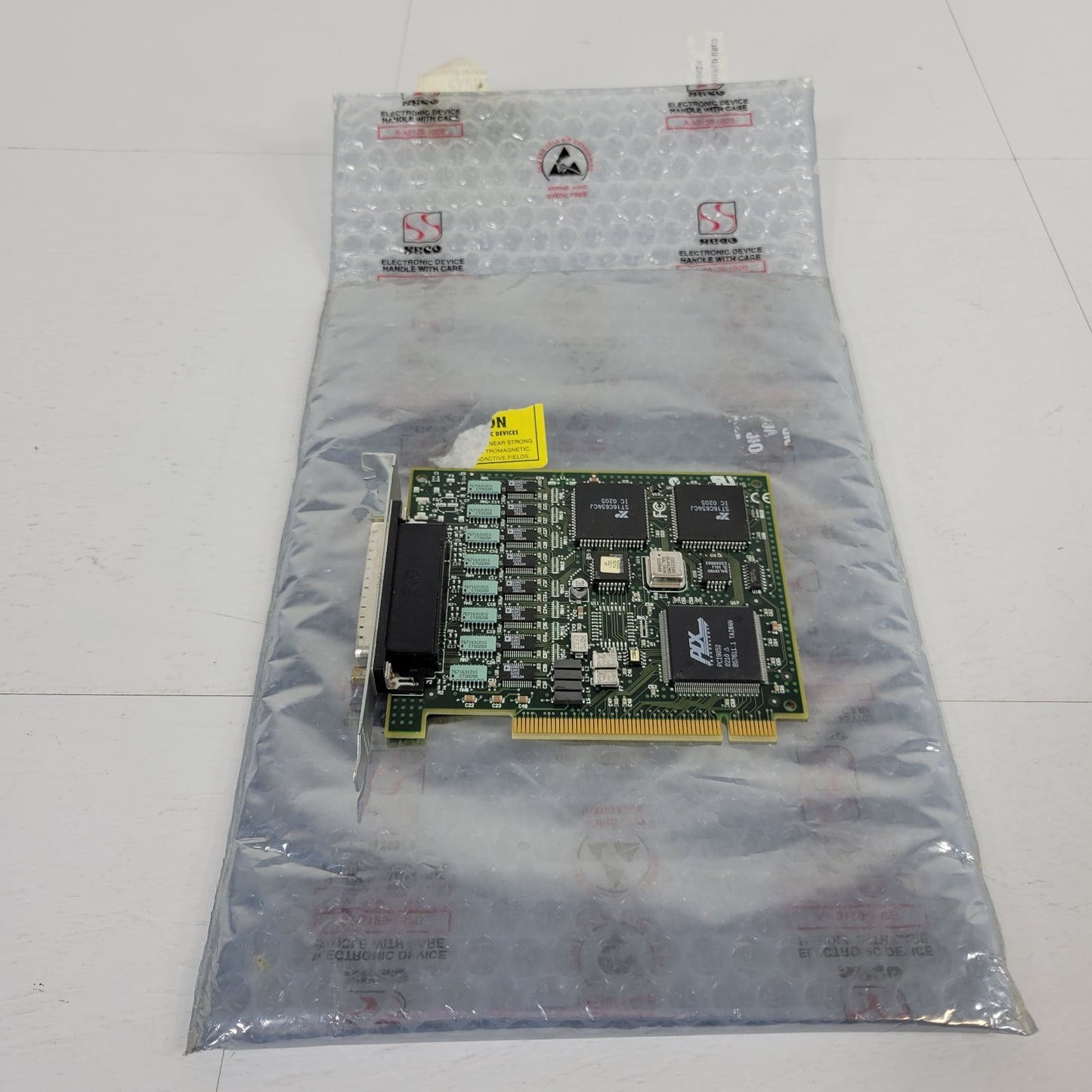 Digi 50001136-01 ClassicBoard PCI 8 Plug and Play PNP Asynchronous Adapter Card