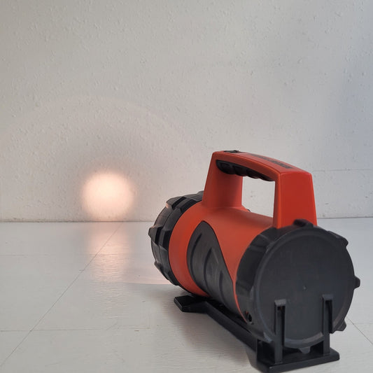 Black & Decker Flashlight Beam Lantern Attached Variable Stand Orange