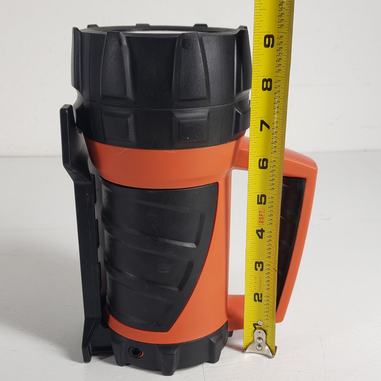 Black & Decker Flashlight Beam Lantern Attached Variable Stand Orange