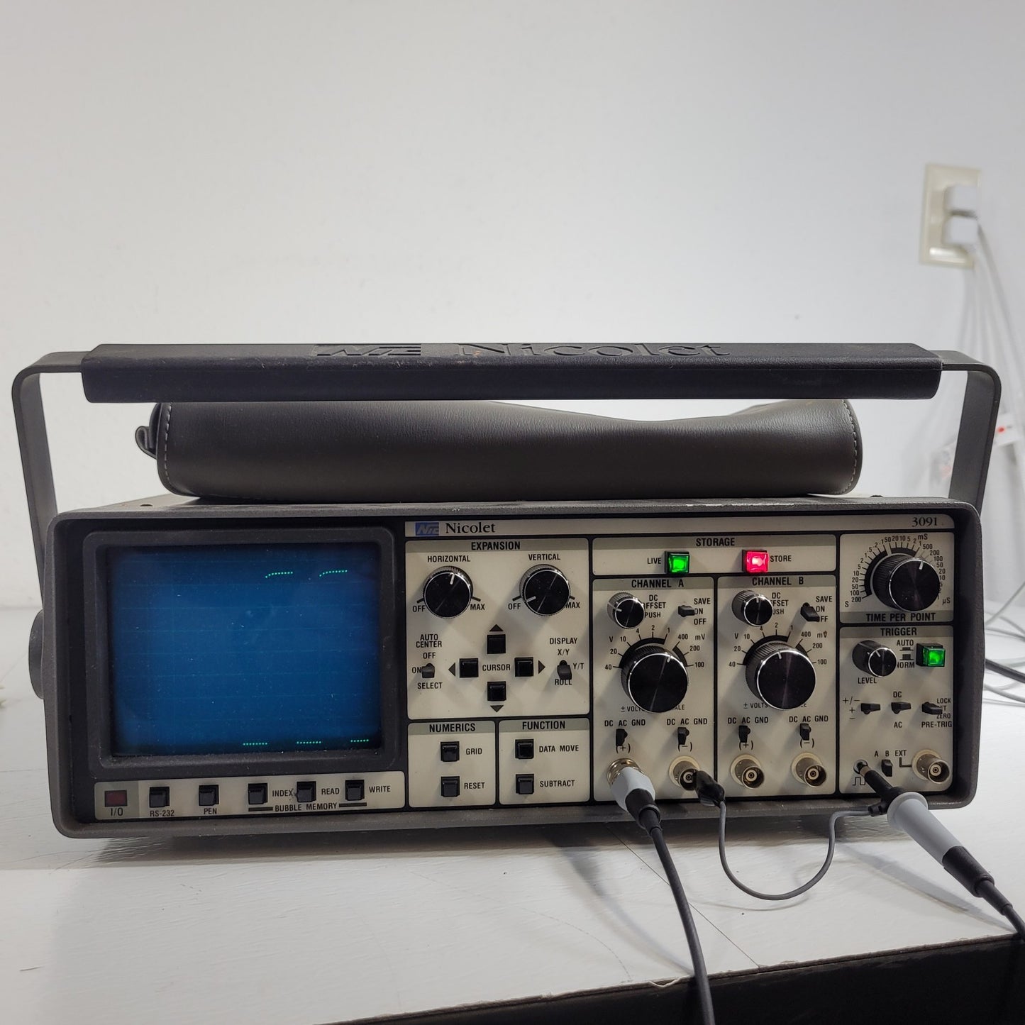TESTED Vintage Nicolet NIC 3091 300 kHz 12-Bit 2-Channel Oscilloscope w/ Extras
