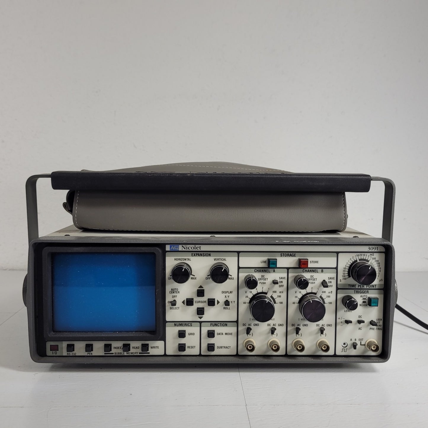 TESTED Vintage Nicolet NIC 3091 300 kHz 12-Bit 2-Channel Oscilloscope w/ Extras