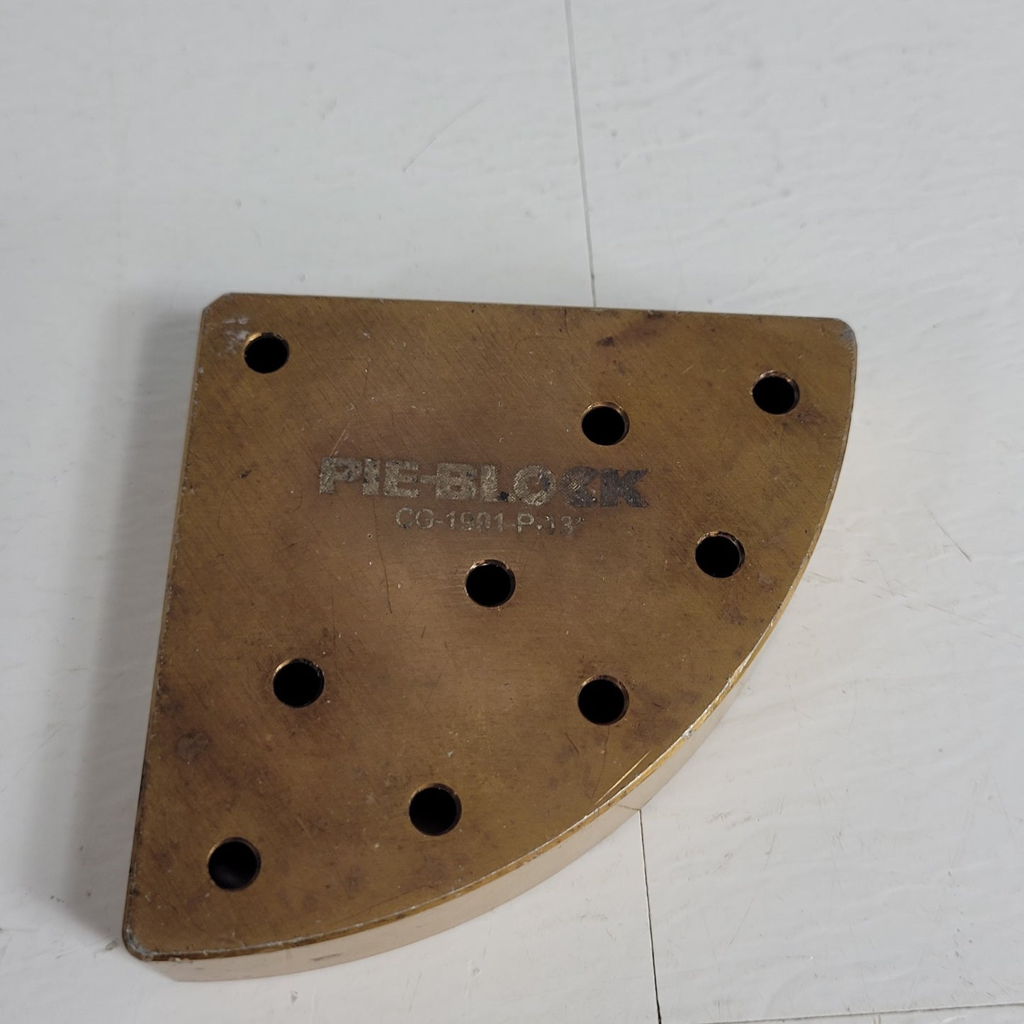 9-Place Pie Block for 1 Dram (4ml) Vial 15mm x 45mm Anodized Gold CG-1991-P-13