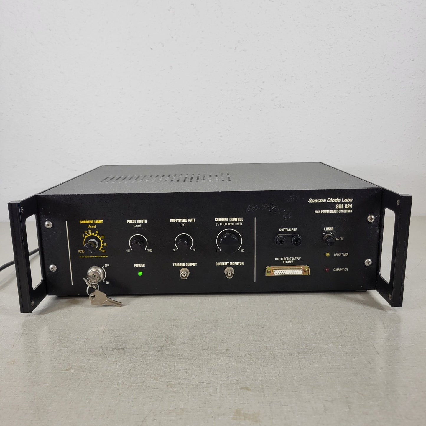 Spectra Diode Labs SDL-924 High Power Quasi-CW Pulsed Laser Driver 100 Amps Max
