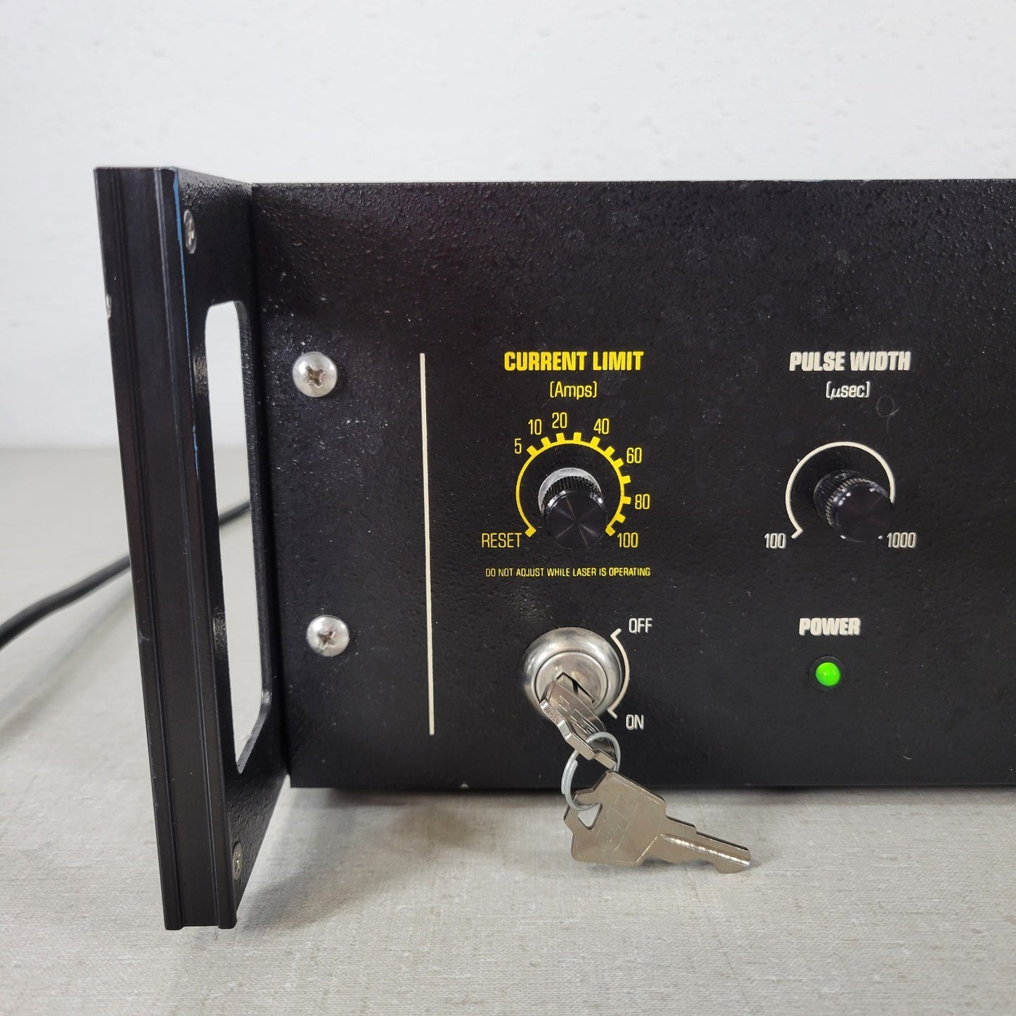 Spectra Diode Labs SDL-924 High Power Quasi-CW Pulsed Laser Driver 100 Amps Max