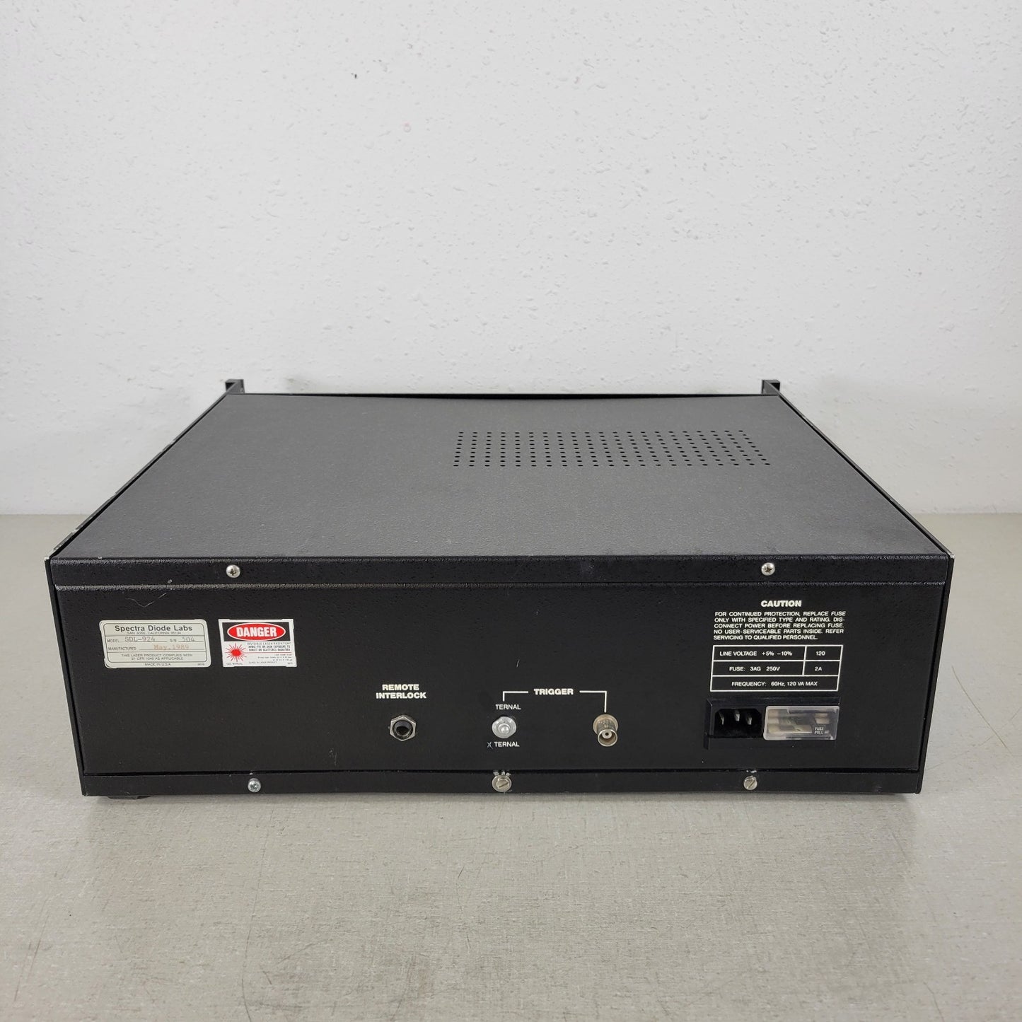 Spectra Diode Labs SDL-924 High Power Quasi-CW Pulsed Laser Driver 100 Amps Max