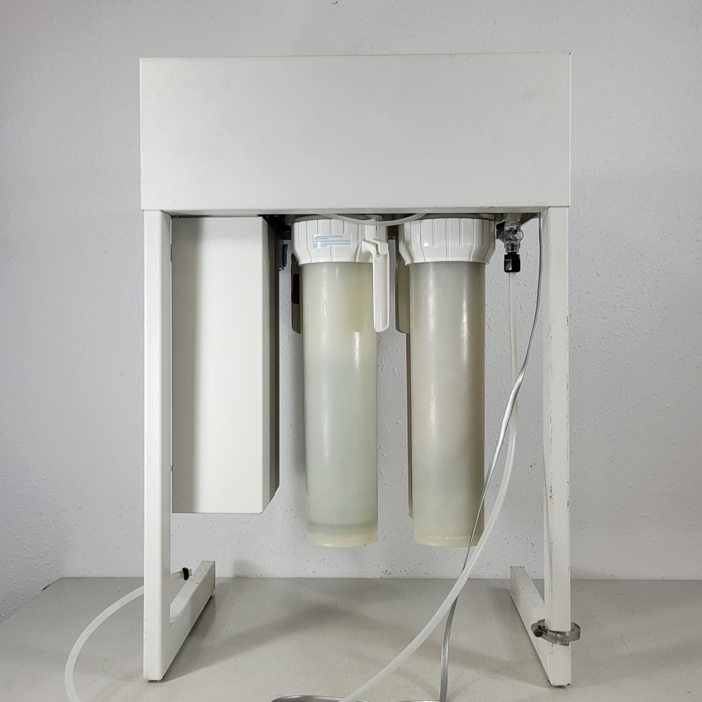 Barnstead Thermolyne D4754 Nanopure Ultrapure Water System 4 Filter Type 1 Water