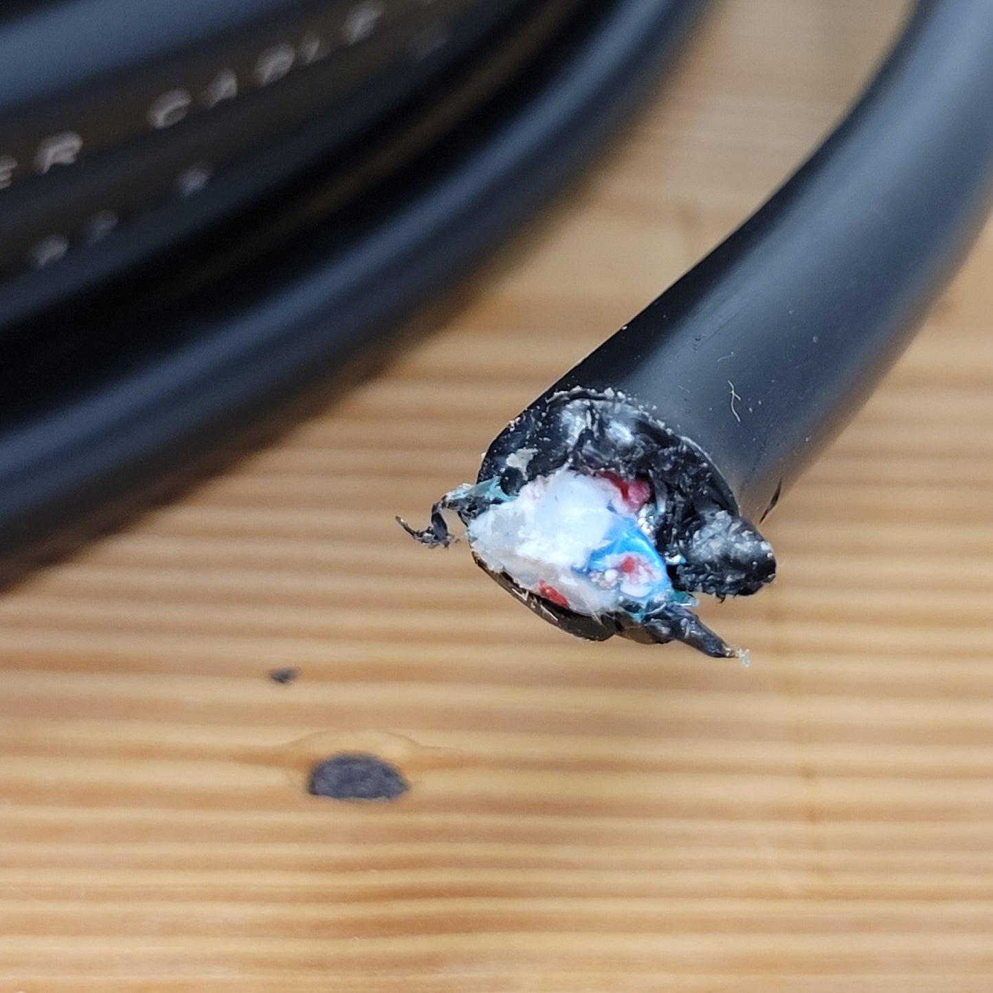 PRICE PER FOOT- Superior Essex OSP Fiber Optical Cable 04-05 12 MMF 62.5 Comm