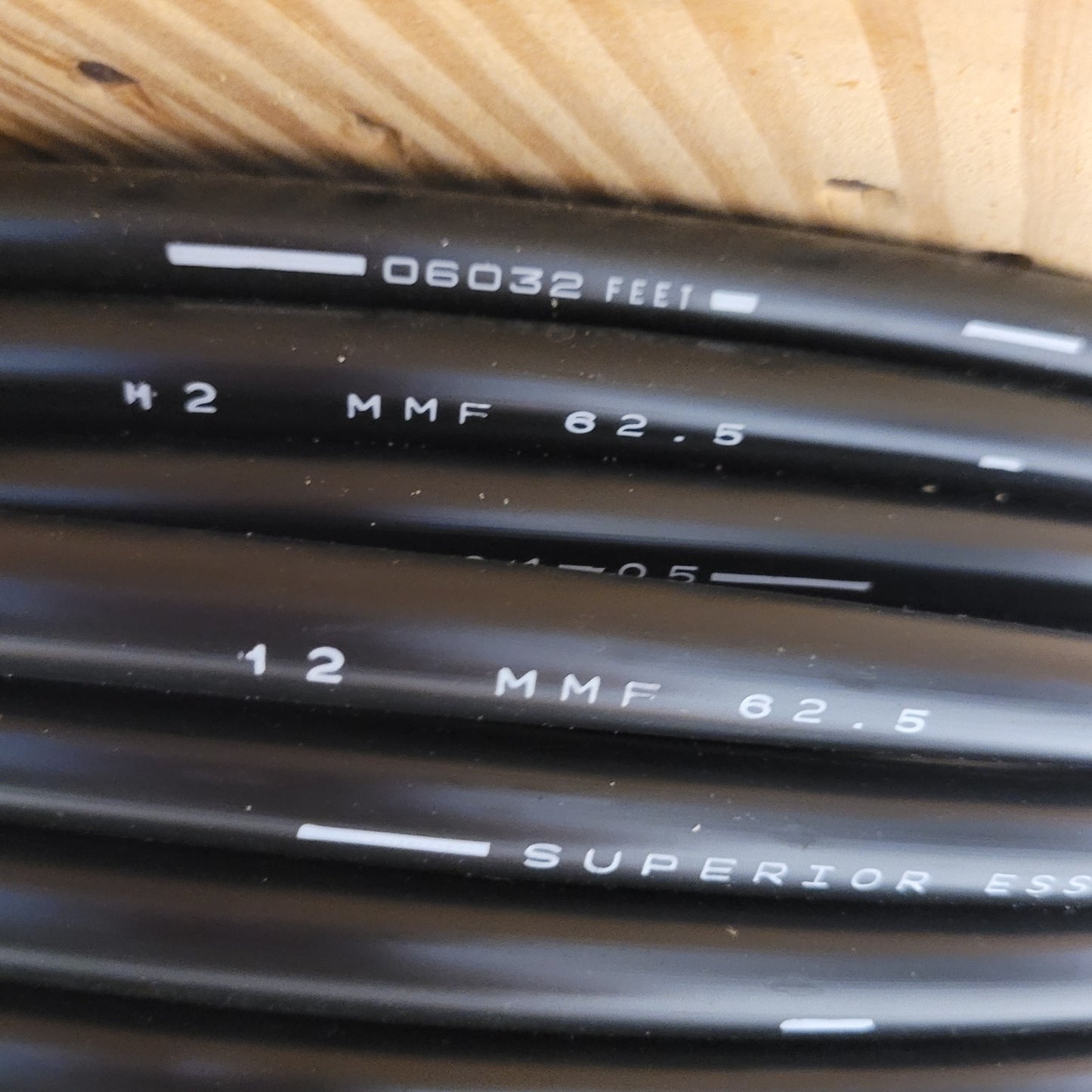 PRICE PER FOOT- Superior Essex OSP Fiber Optical Cable 04-05 12 MMF 62.5 Comm