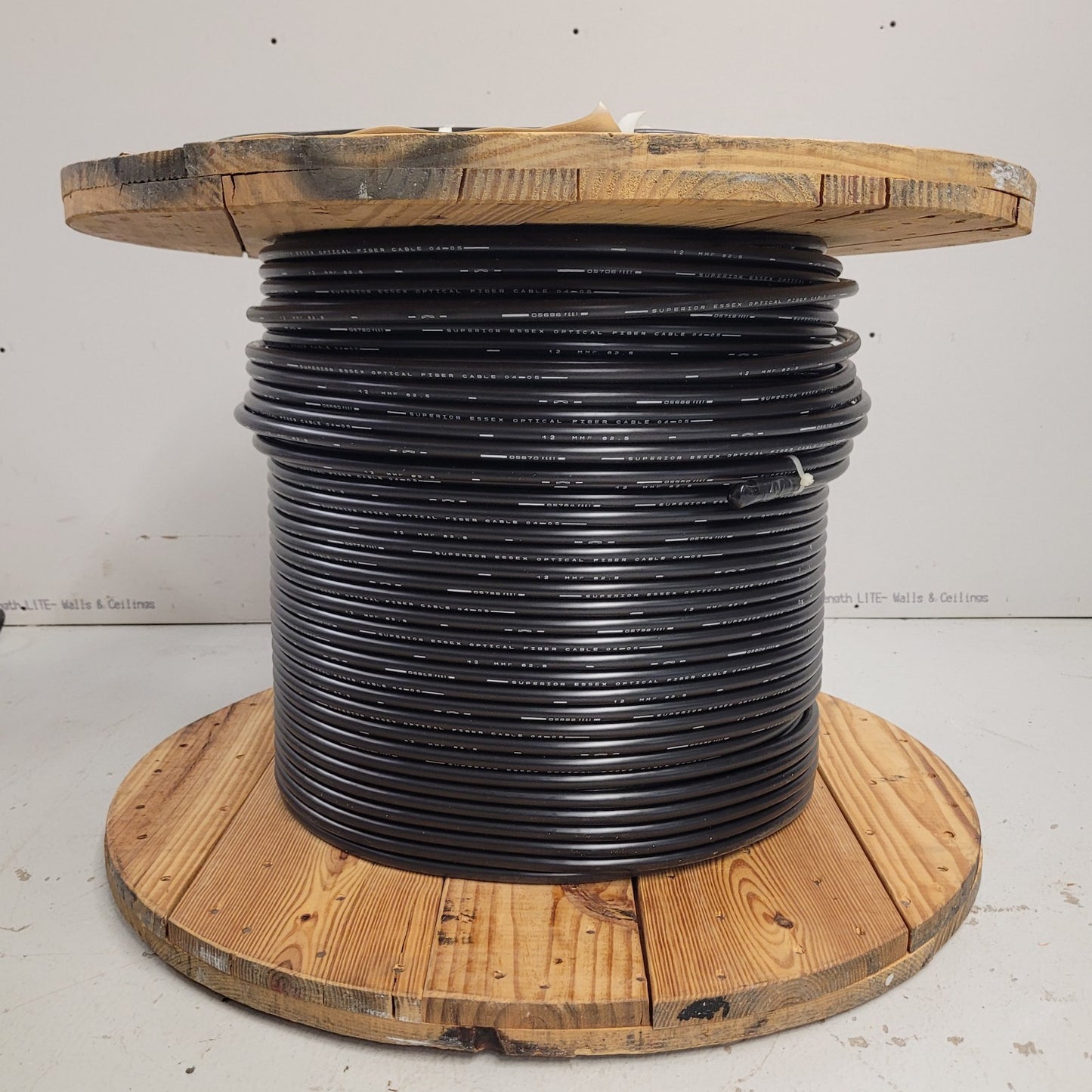 PRICE PER FOOT- Superior Essex OSP Fiber Optical Cable 04-05 12 MMF 62.5 Comm