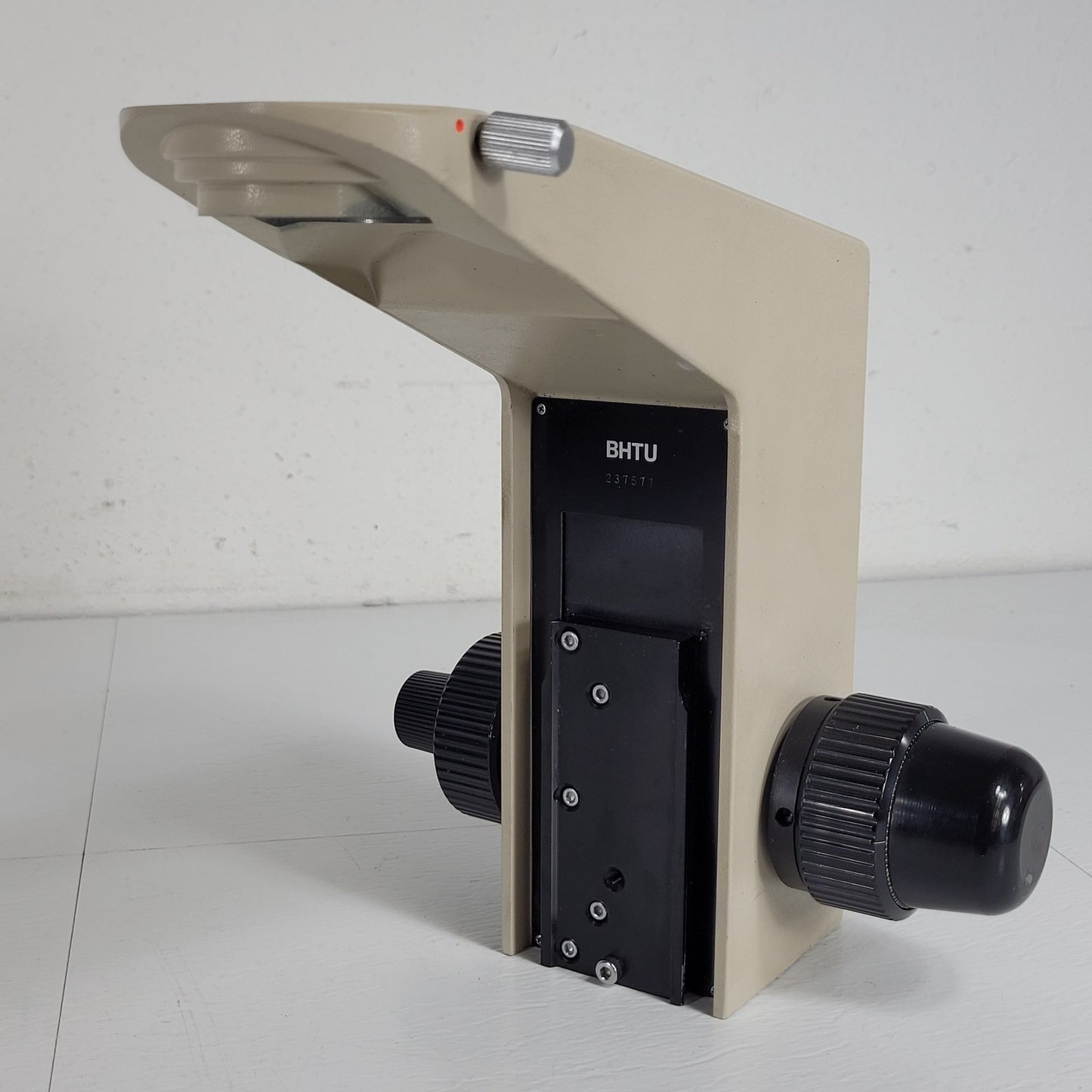 Olympus BH-2 BHTU Microscope Frame Arm w/ Course & Fine Adjustment Knobs 237577