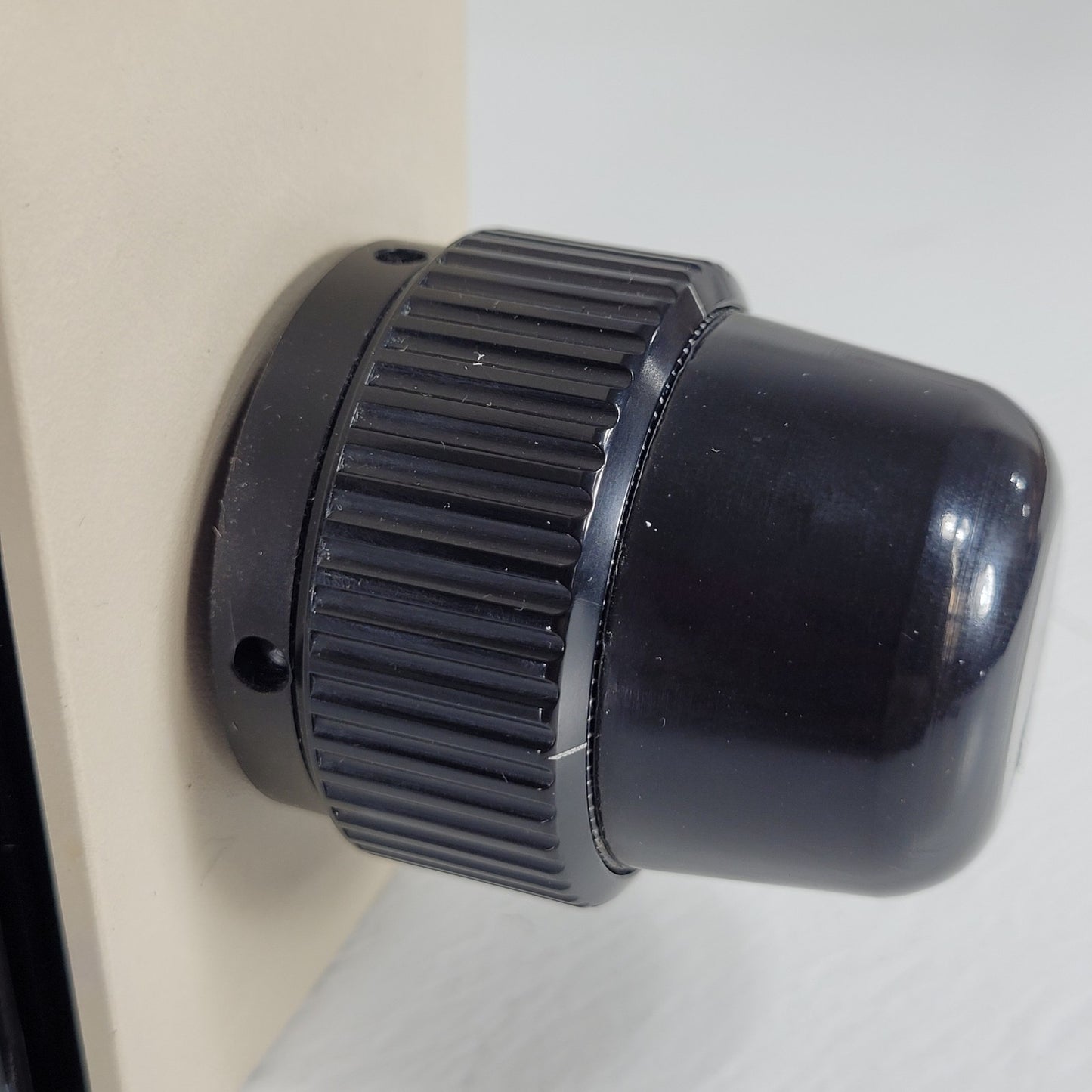 Olympus BH-2 BHTU Microscope Frame Arm w/ Course & Fine Adjustment Knobs 237577