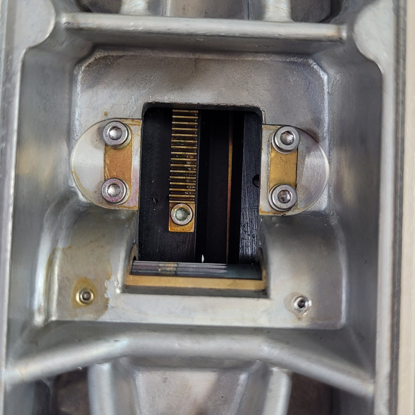 Olympus BH-2 BHTU Microscope Frame Arm w/ Course & Fine Adjustment Knobs 237577