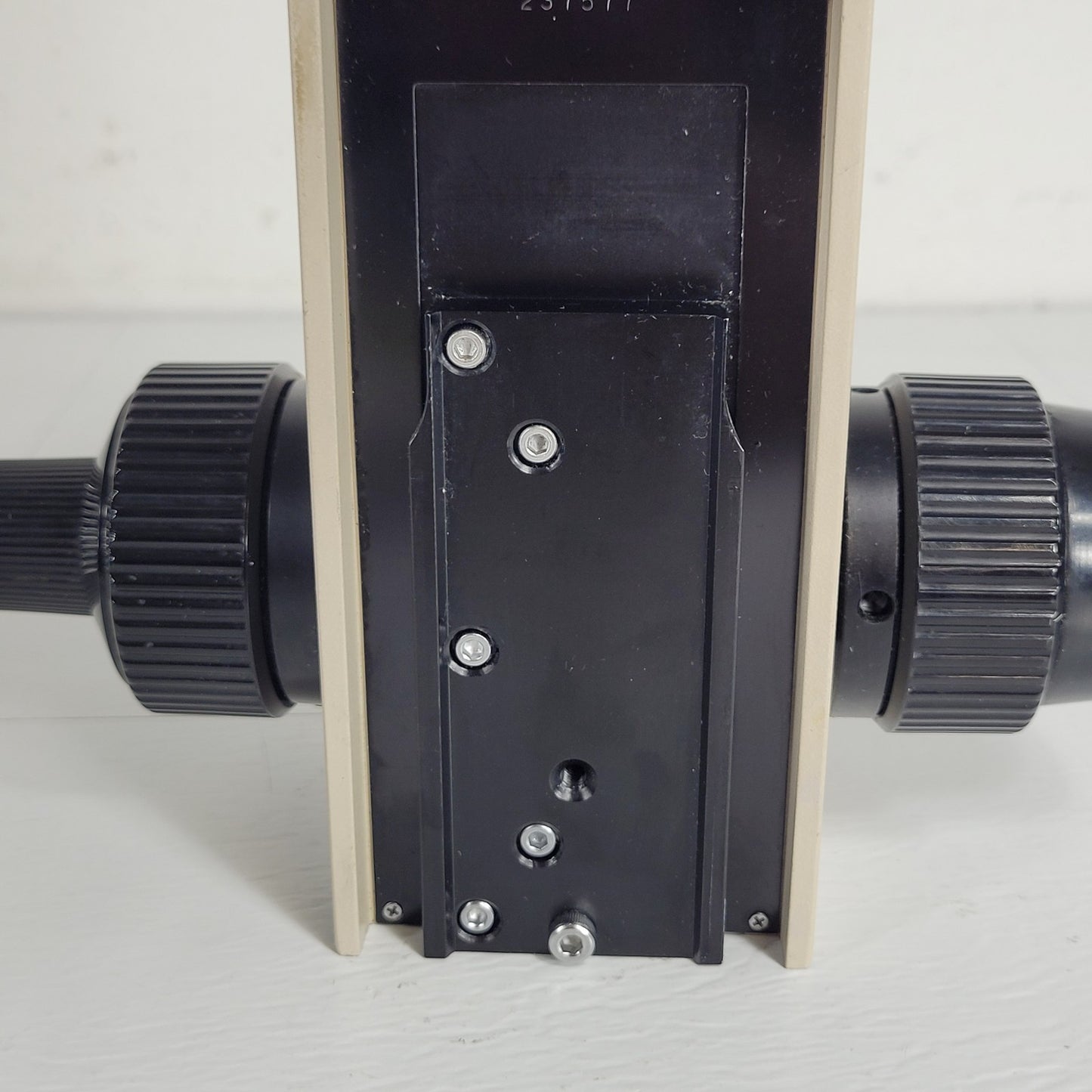 Olympus BH-2 BHTU Microscope Frame Arm w/ Course & Fine Adjustment Knobs 237577