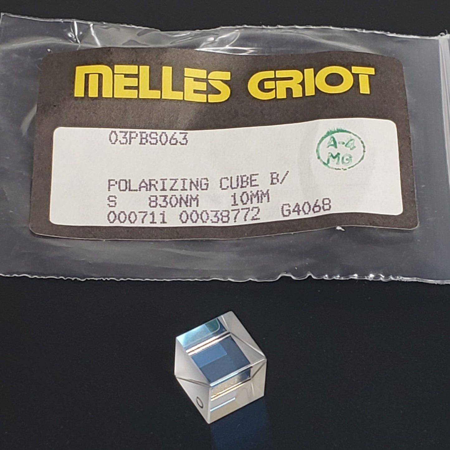 Melles Griot 03PBS063 Polarizing Beamsplitter Cube B/S 830nm 10mm