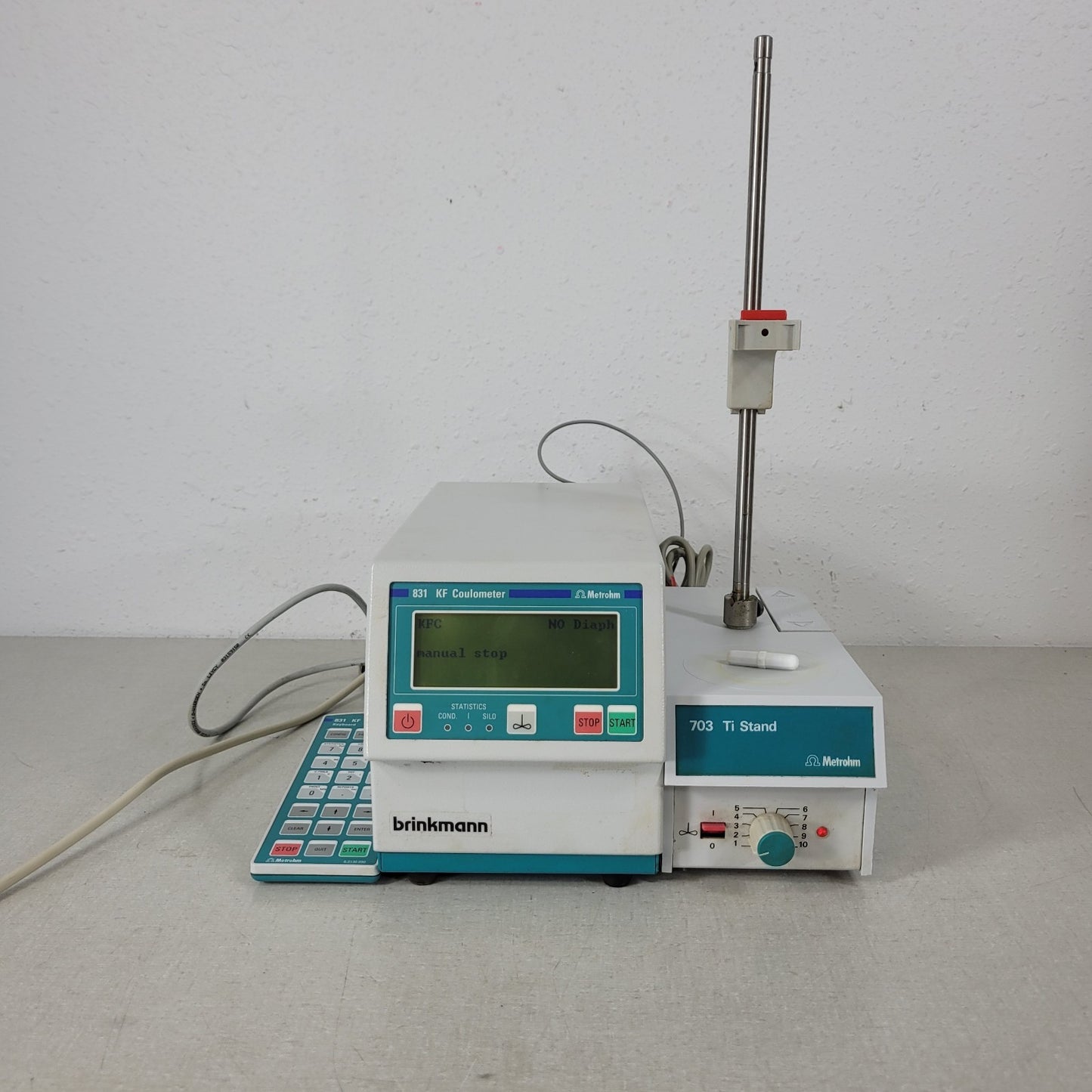 Metrohm 831 KF Coulometer Titration Device and Keyboard w/ 703 Ti Stand