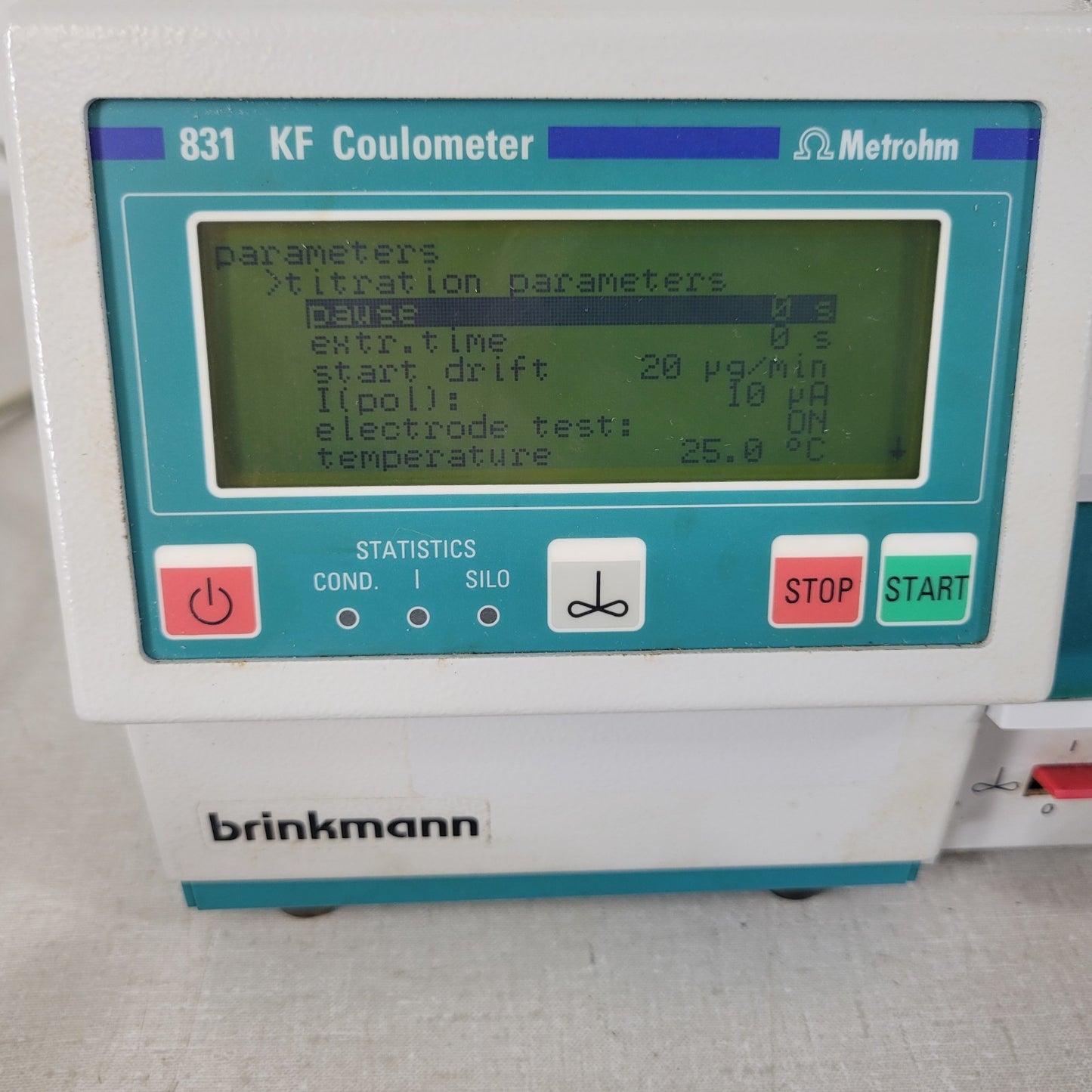 Metrohm 831 KF Coulometer Titration Device and Keyboard w/ 703 Ti Stand