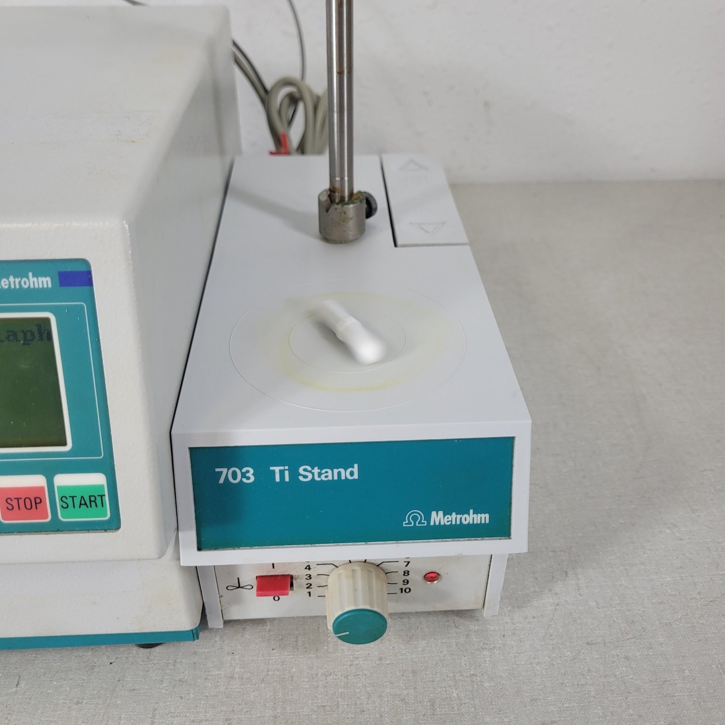 Metrohm 831 KF Coulometer Titration Device and Keyboard w/ 703 Ti Stand