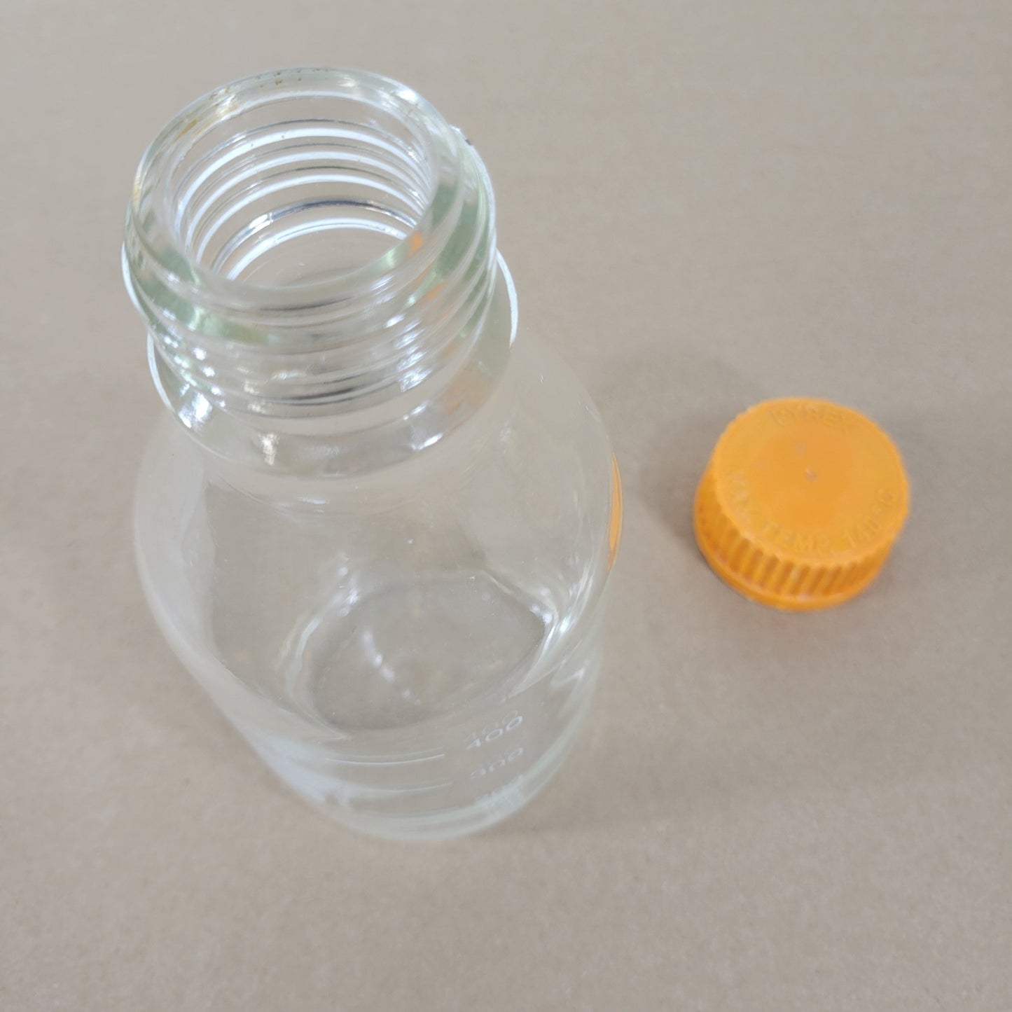 Pyrex Schott Duran 500mL Glass Reagent Bottle Vessel Laboratory 140° Max Temp