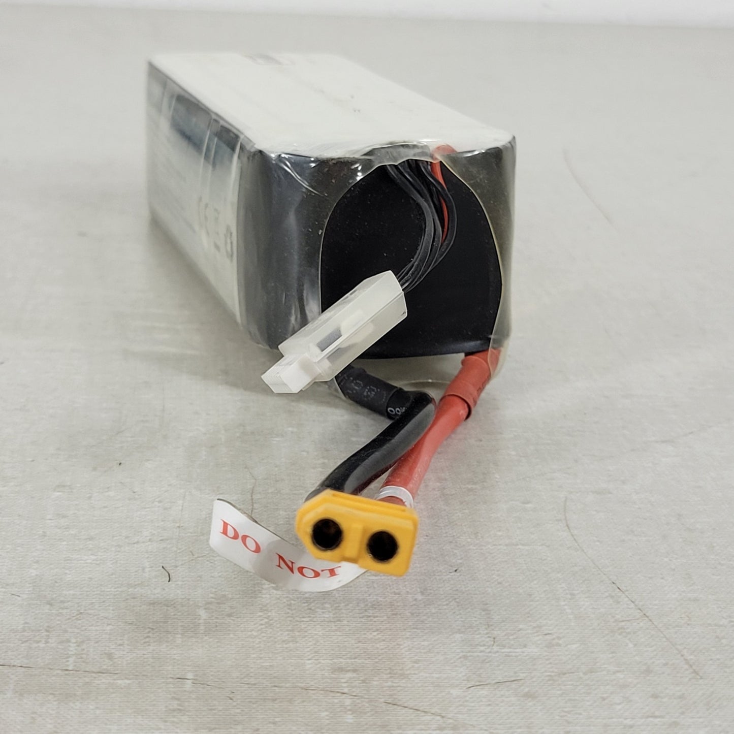 TATTU 22.2V 35C 6 Cells 6000mAh 133.2 Wh Lipo Battery with XT90-S Plug