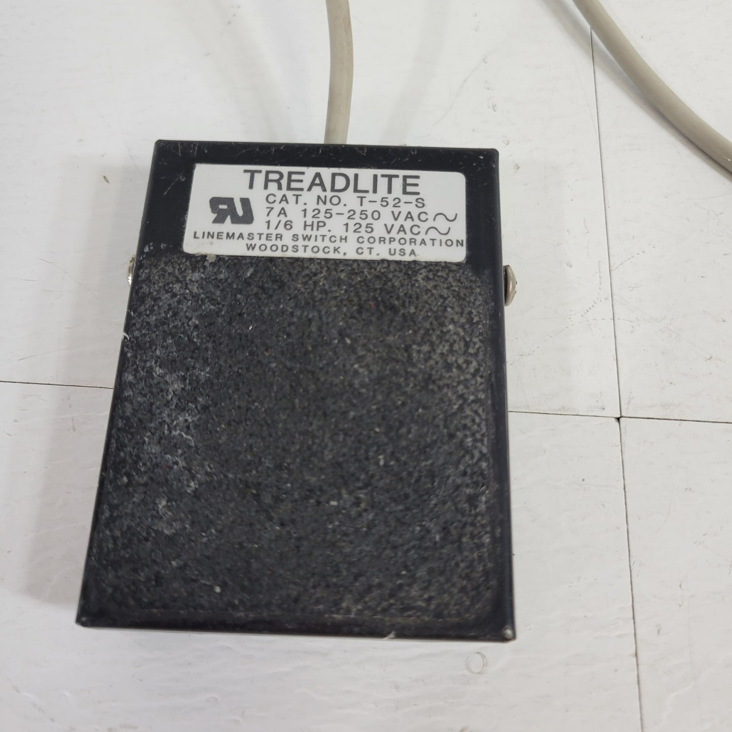 Treadlite T-52-S Foot Switch 7A 1/6 HP 125VAC Linemaster Switch Corporation