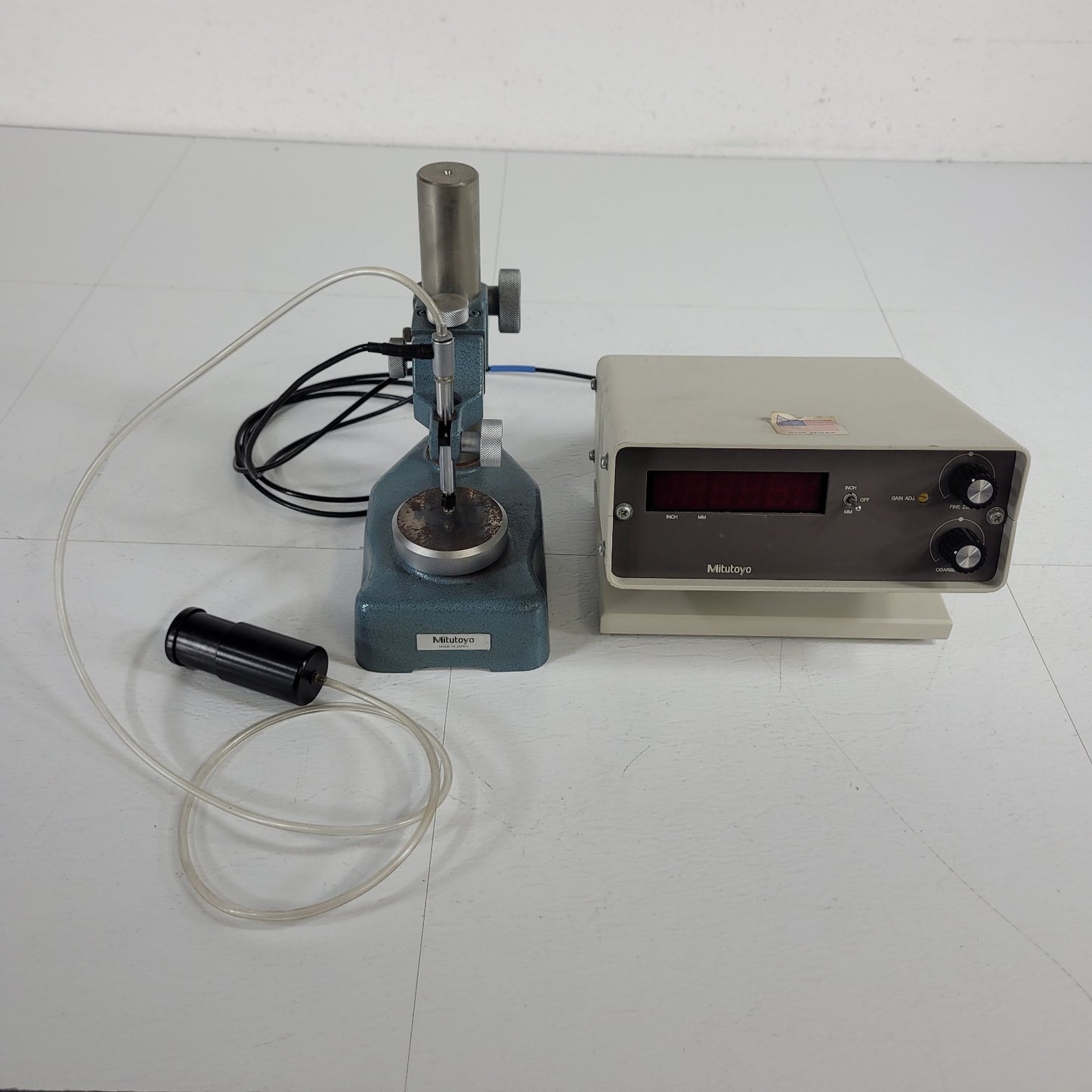 TESTED Mitutoyo 519-605-1 Digital Micrometer High Precision 5-Decimal Gauge