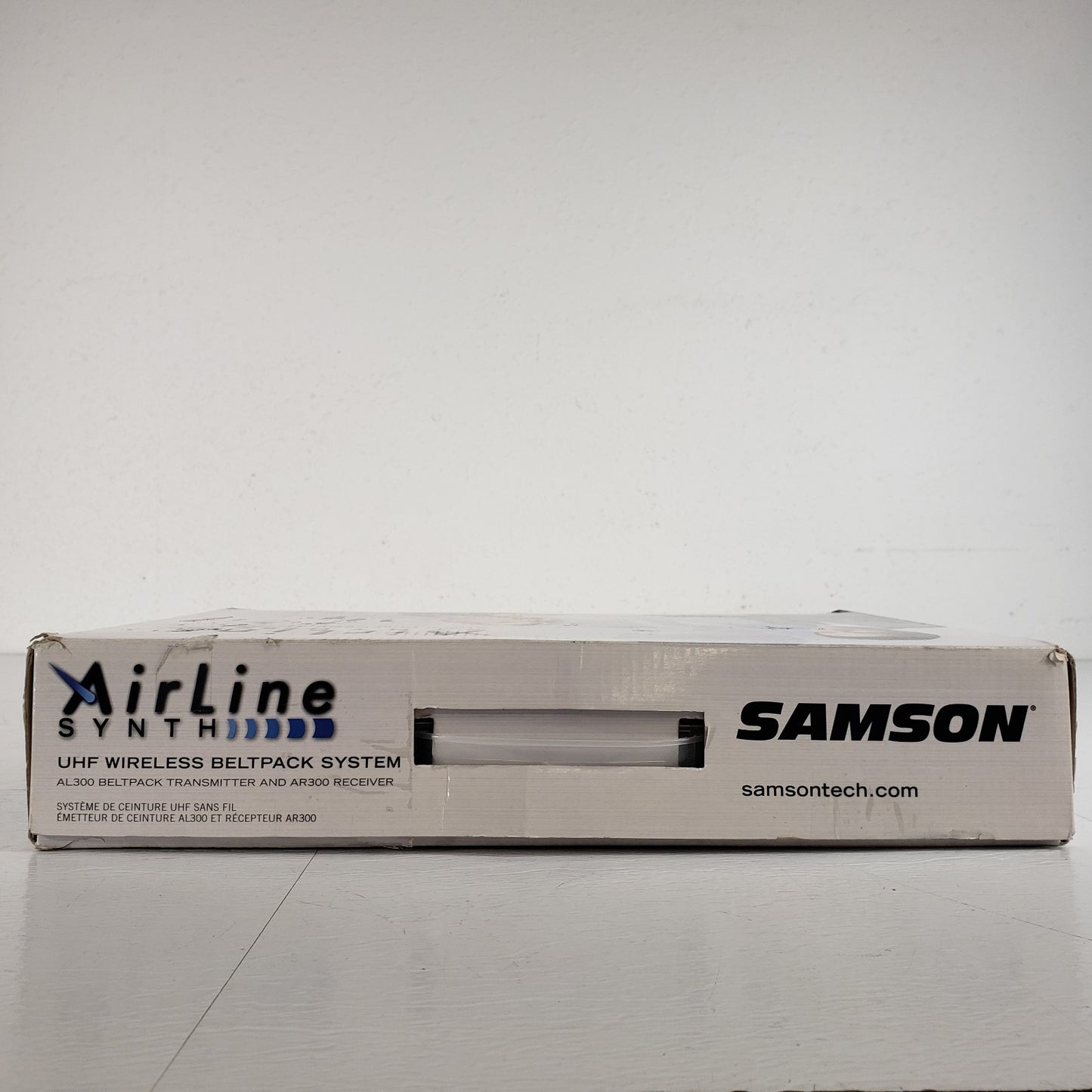 Samson AirLine Synth AR300 Receiver AL300 Beltpack Transmitter LM10 Lavalier Mic