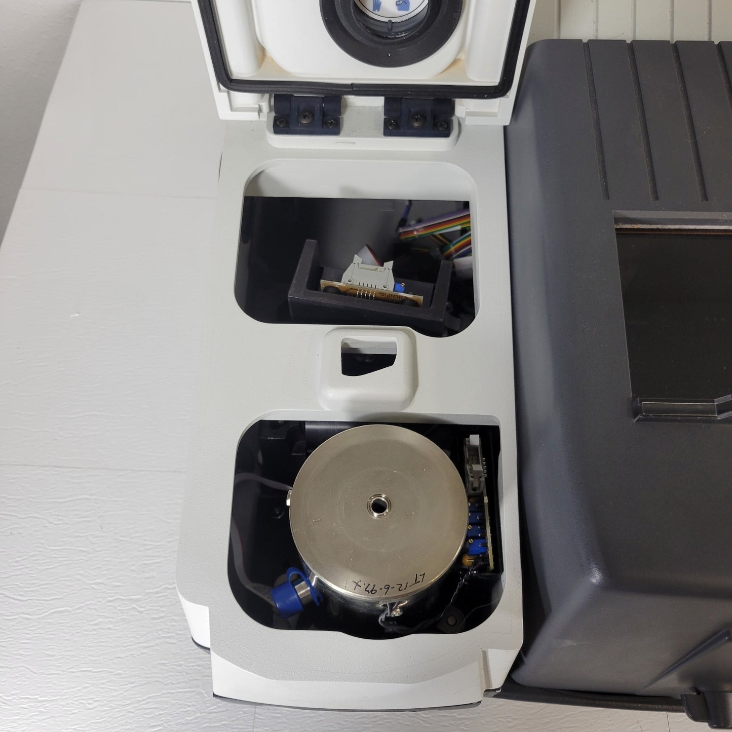 TESTED Thermo Nicolet 6700 FT-IR Spectrometer w/ Thunderdome ATR, PC, Software