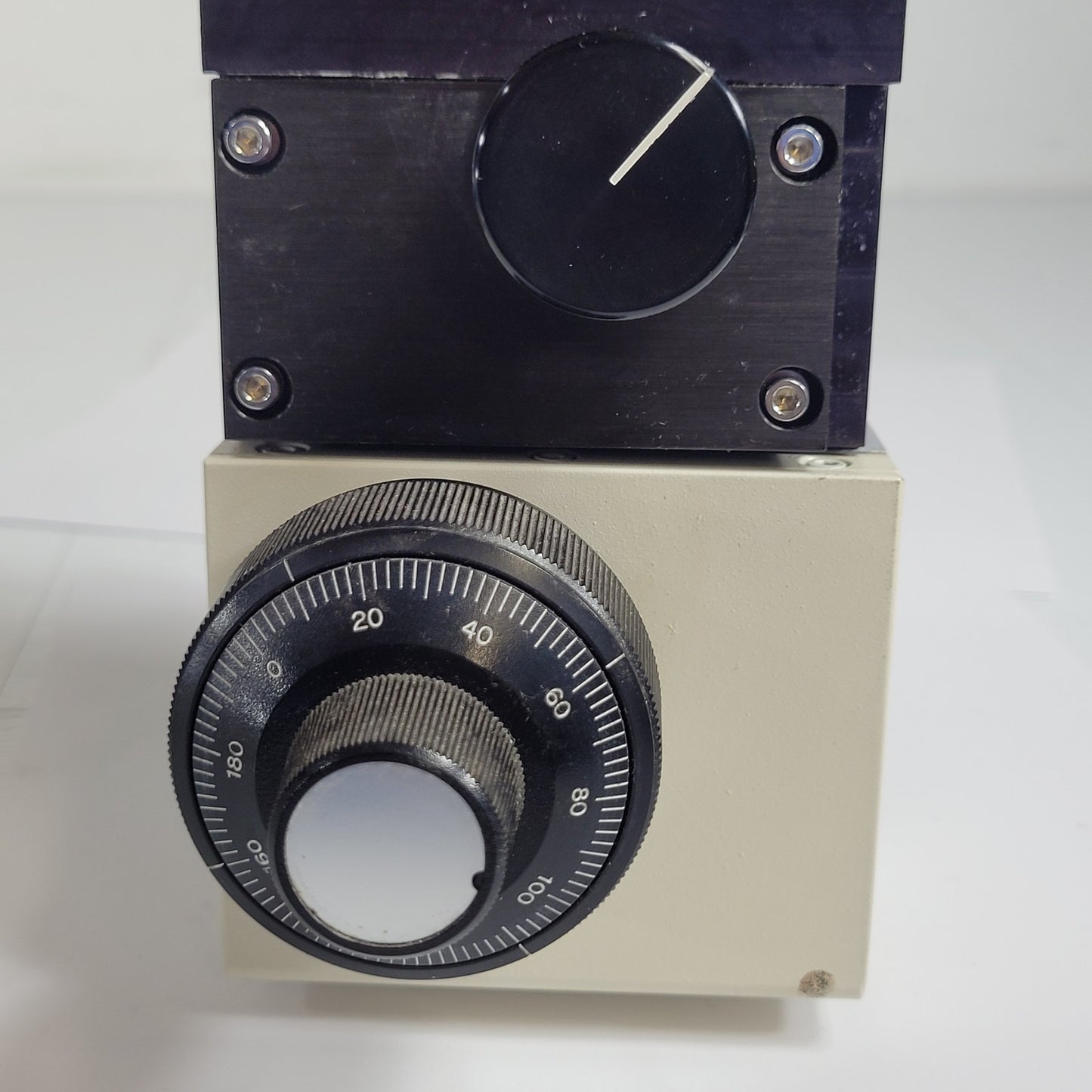 BioRad UMA-500 Spectroscopic Microscope Linear Stage w/ 15X Reflective Objective