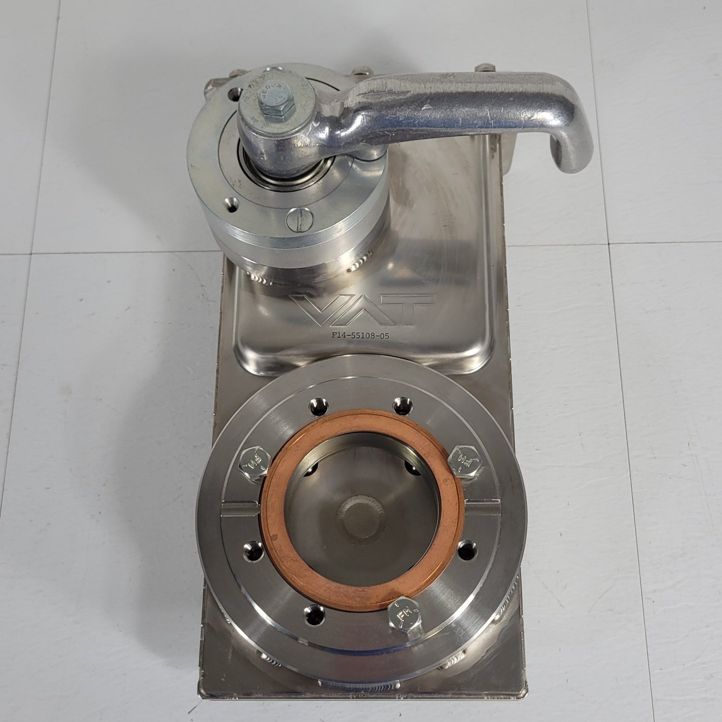 VAT F14-55108-05 Manual Gate Valve DN63CF 4.5" CF SS Ultra High Vacuum Conflat