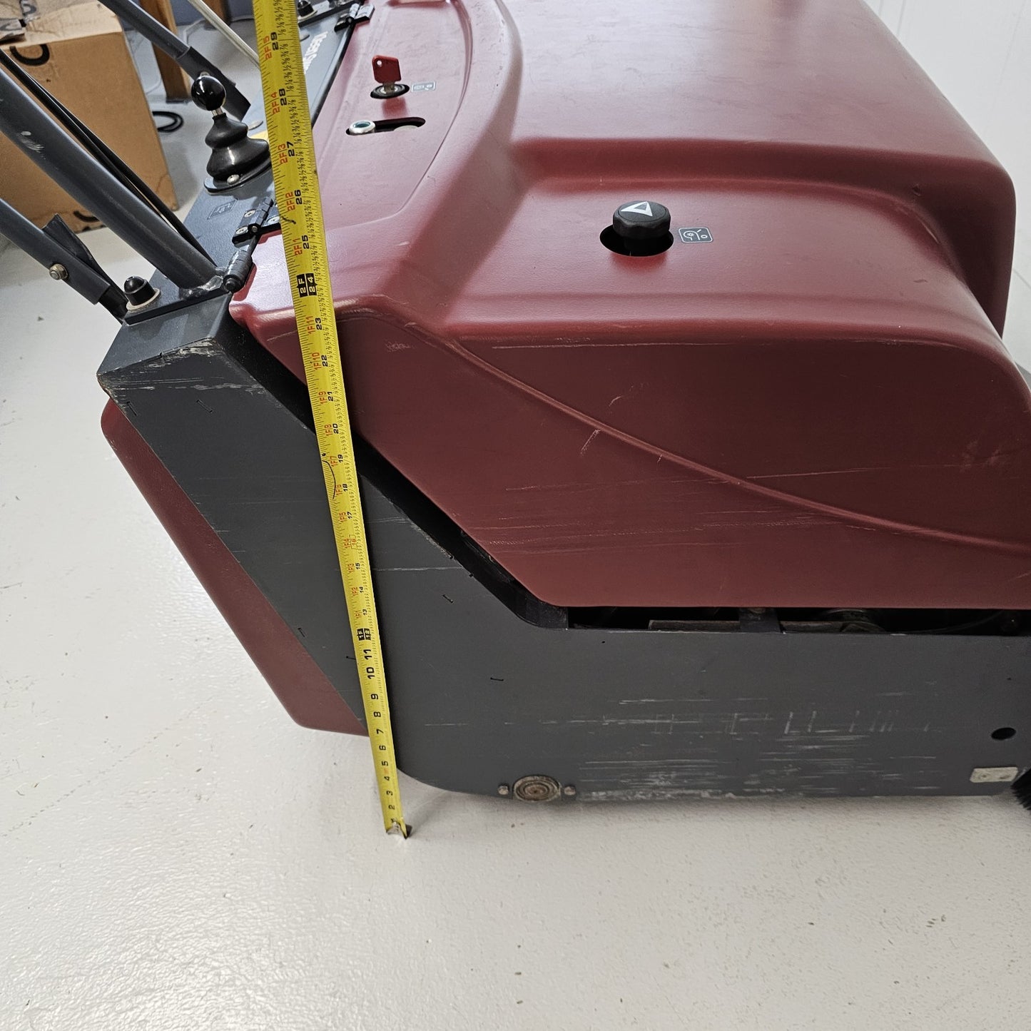 Minuteman Kleen Sweep KS 35W Battery Commercial Walk Behind Floor Sweeper Hall