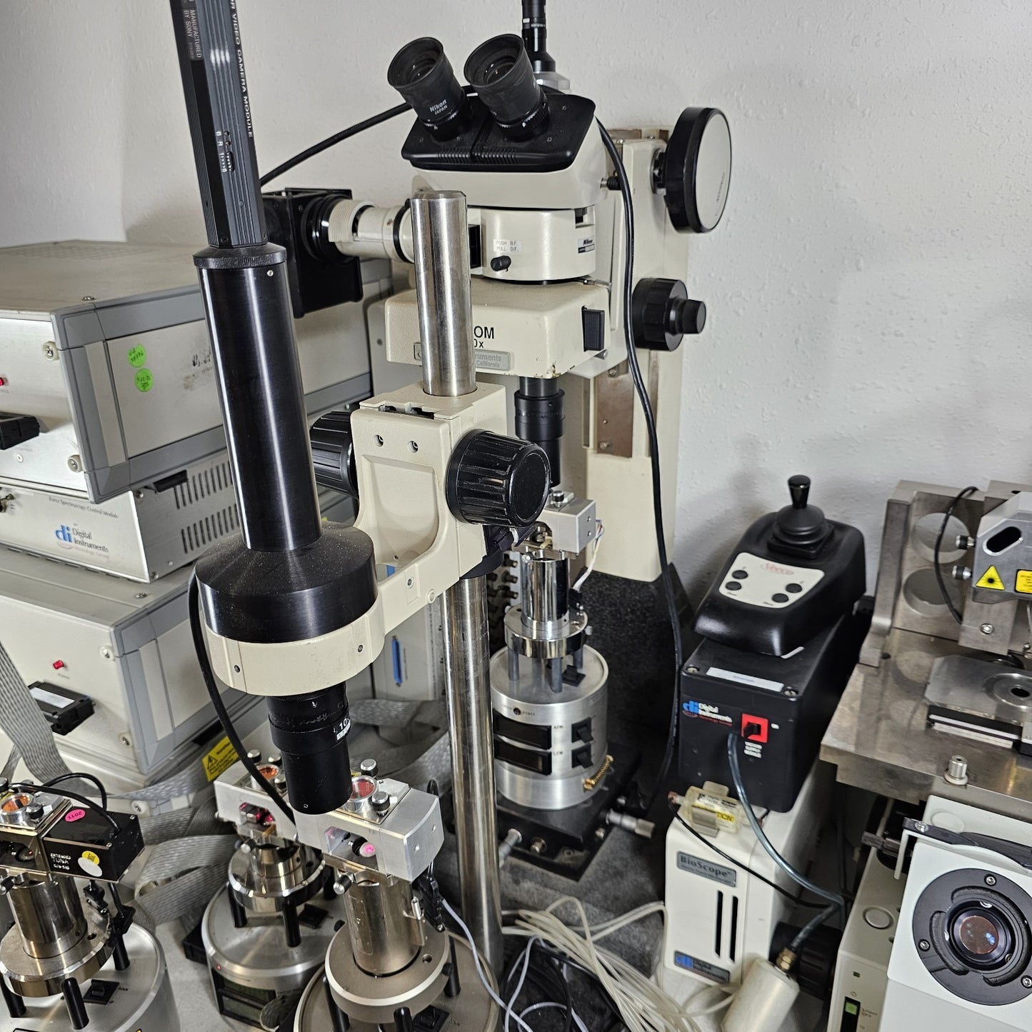 MANY PARTS DI Veeco Bruker AFM MMAFM-2 Bioscope NanoScope IIIa Extended Stages