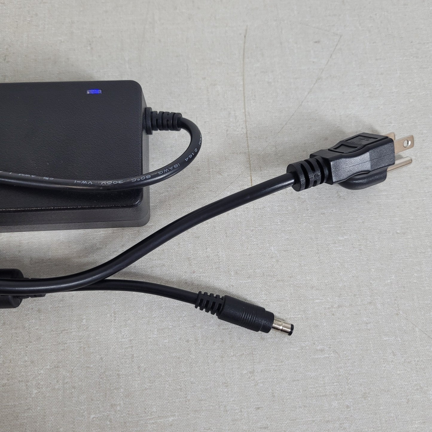 LW Scientific E8 Centrifuge w/ Power Cable 8-Place Angled Rotor Timed