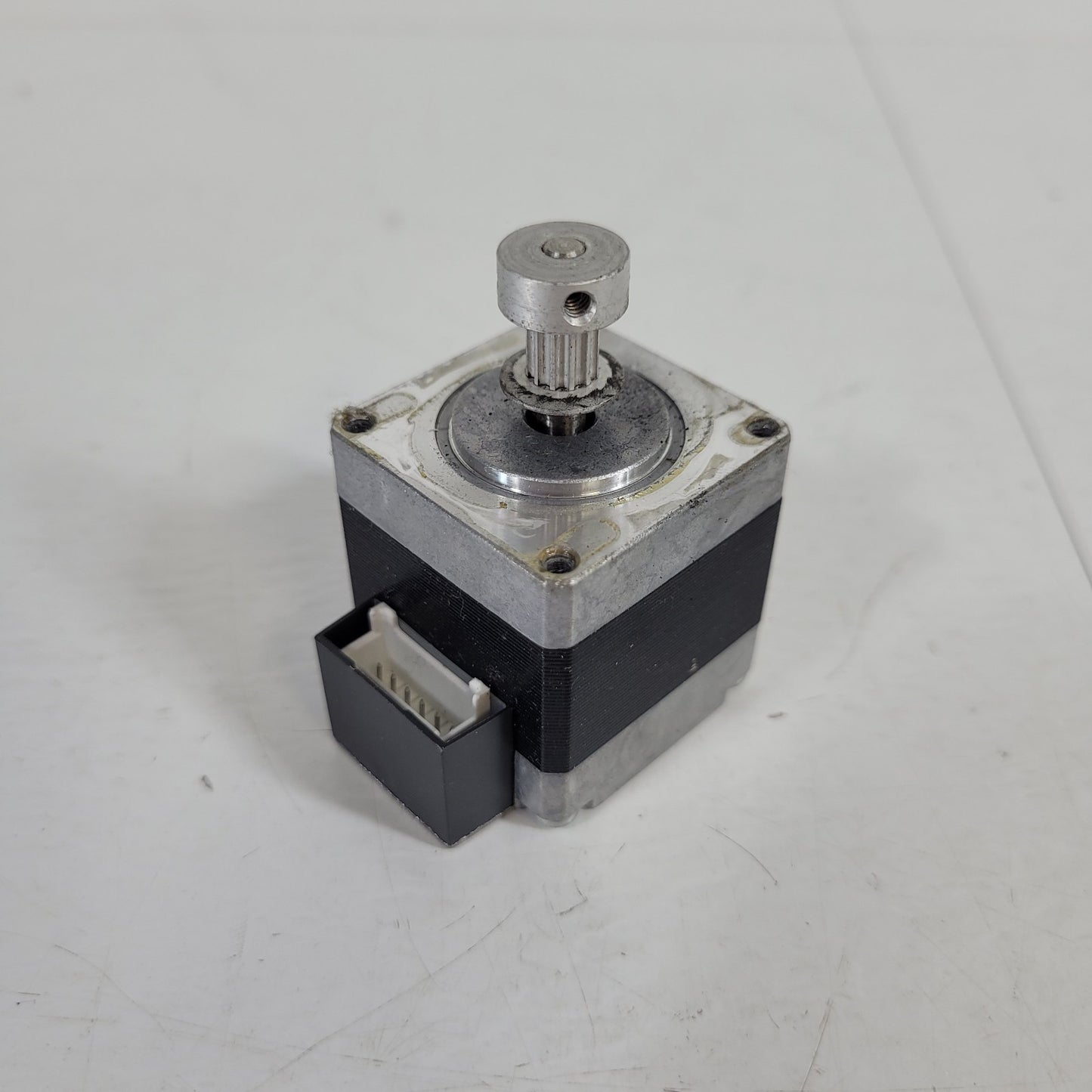 Vexta Oriental PK233PA Stepper Motor 1.8 Deg 1.2A 2 Phase 2.7 Ohm OV70M66928