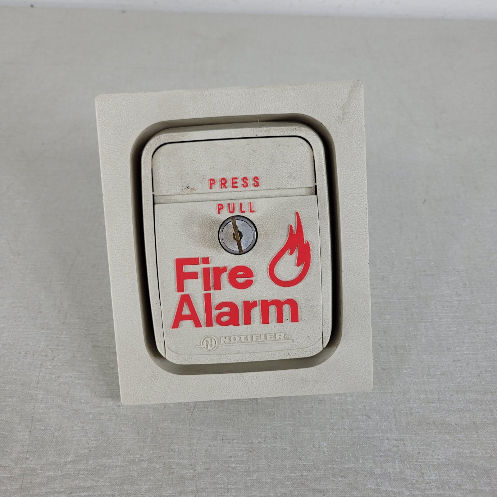 Notifier LG-1 Fire Alarm Control Module Case Press Pull Switch Box ...