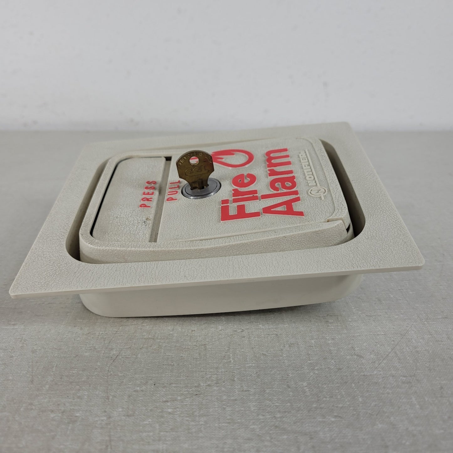 Notifier LG-1 Fire Alarm Control Module Case Press Pull Switch Box