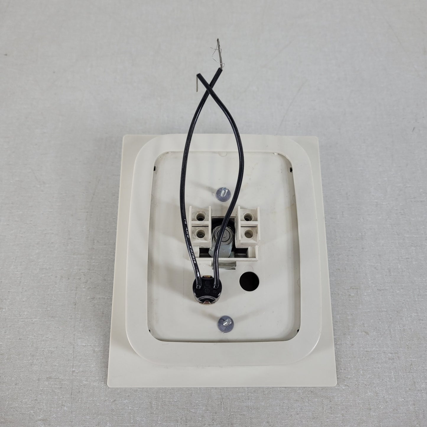 Notifier LG-1 Fire Alarm Control Module Case Press Pull Switch Box