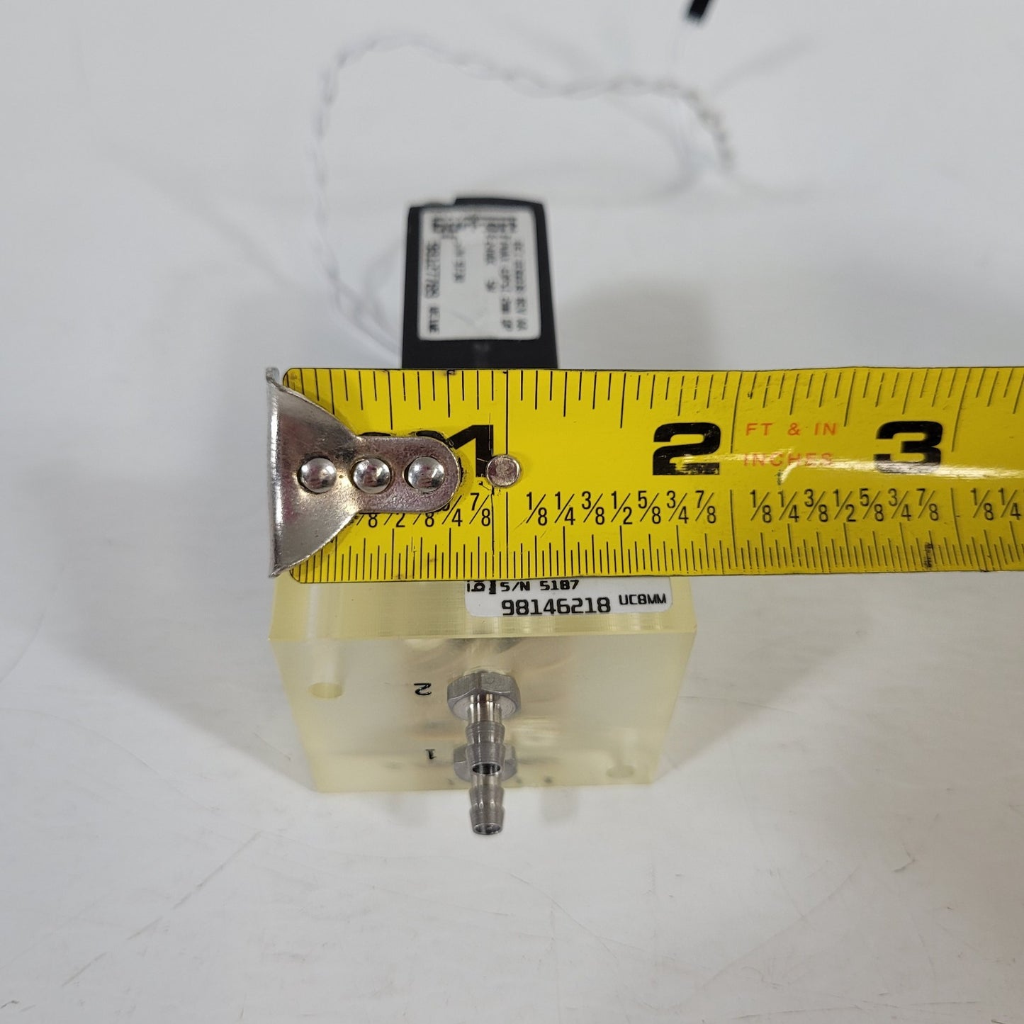 Burkert B36838 Solenoid Valve 625059 Manifold 24VDC 5W 43psi Max NC Operation