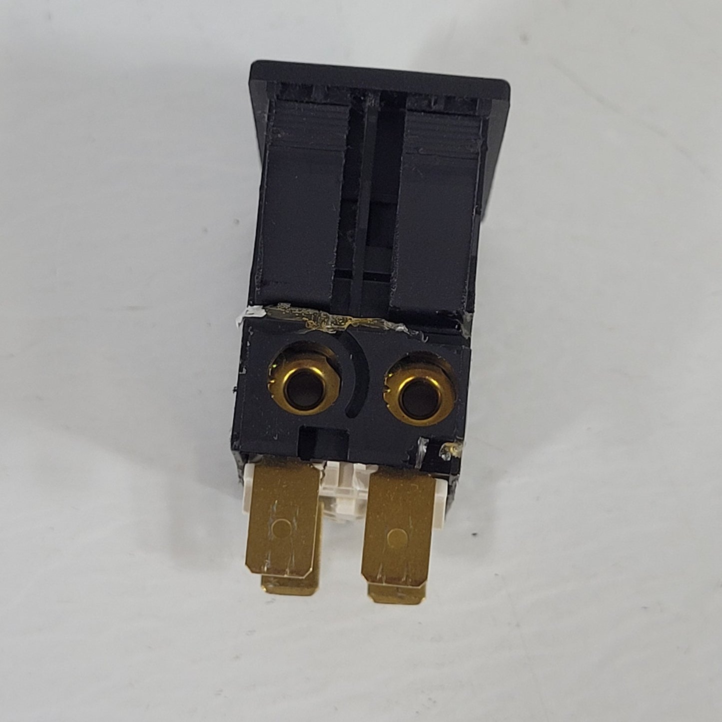 Schurter TA45-ABDBL100C0 Breaker Power Switch 10A 240VAC Panel Mount Snap-In