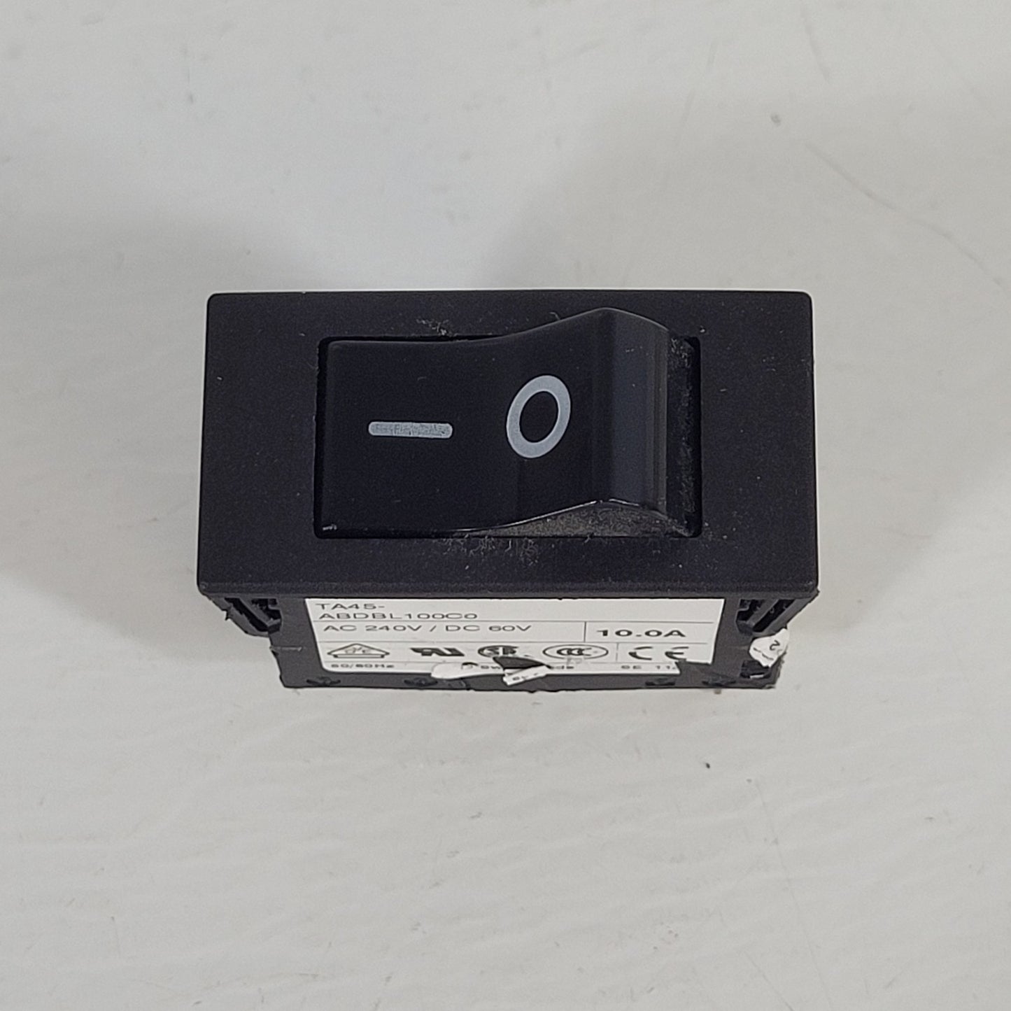 Schurter TA45-ABDBL100C0 Breaker Power Switch 10A 240VAC Panel Mount Snap-In