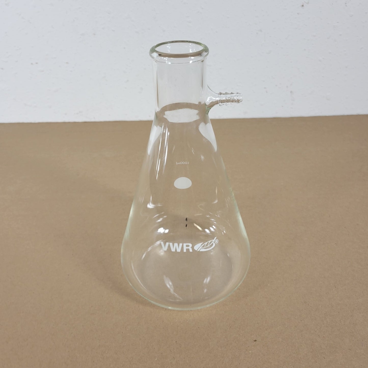 CHIPPED FITTING VWR 1000mL 1L Borosilicate Glass Filtering Flask w/ Sidearm Hose
