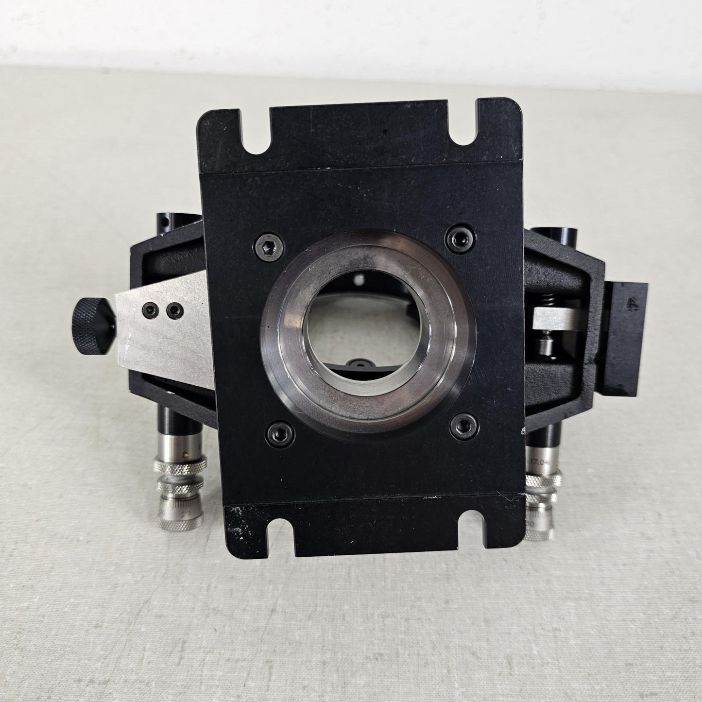 NEWPORT SL8ABD Gimbal Optical Mount 3.15" OD 80mm, 2 BD Differential Micrometers