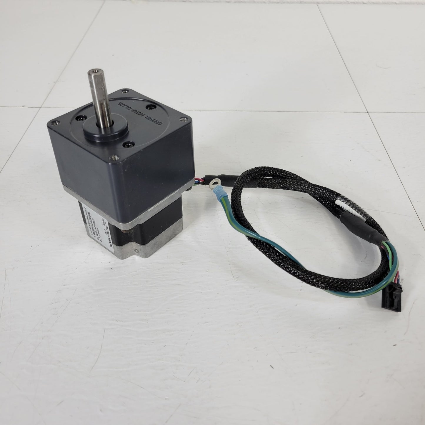 Oriental Motor Vexta C9686-9212KGM 2 Phase Stepper Motor 0.1 Deg 8V 0.7A/Phase