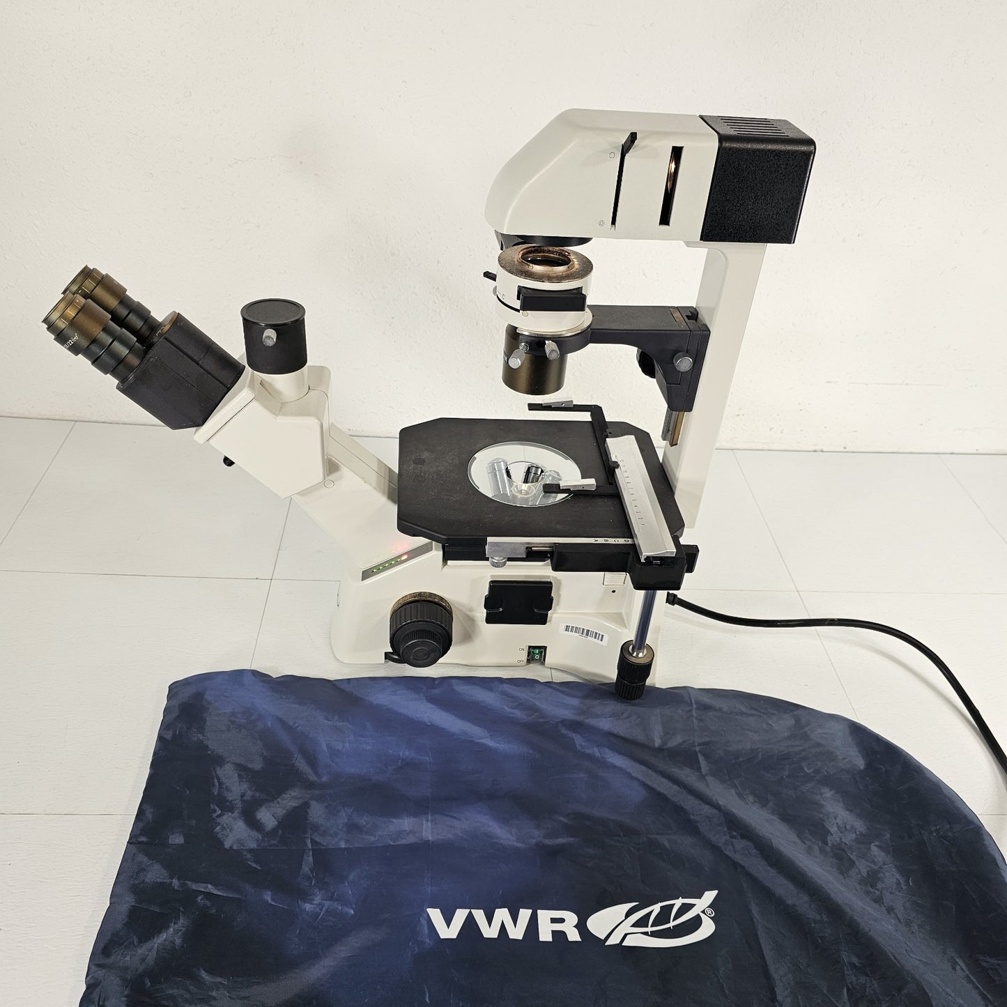 TESTED- VWR 89404-462 Trinocular Inverted Phase Contrast Microscope w Objectives