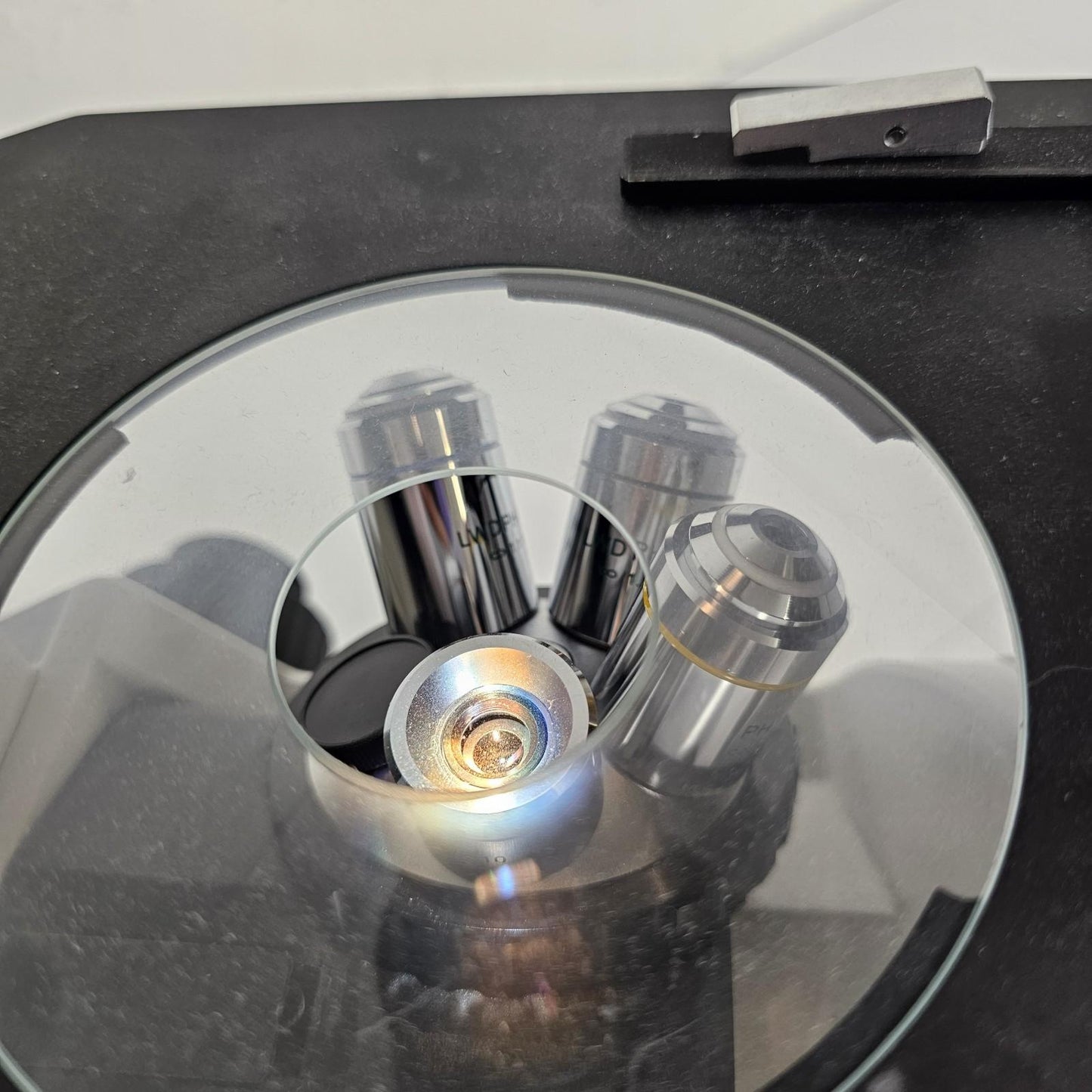 TESTED- VWR 89404-462 Trinocular Inverted Phase Contrast Microscope w Objectives