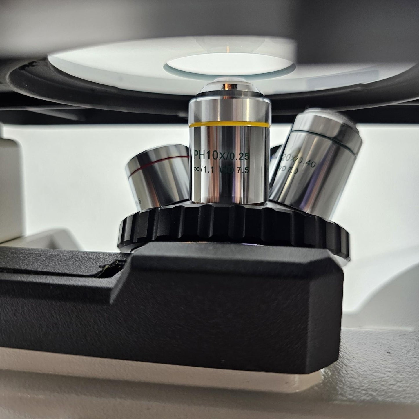 TESTED- VWR 89404-462 Trinocular Inverted Phase Contrast Microscope w Objectives