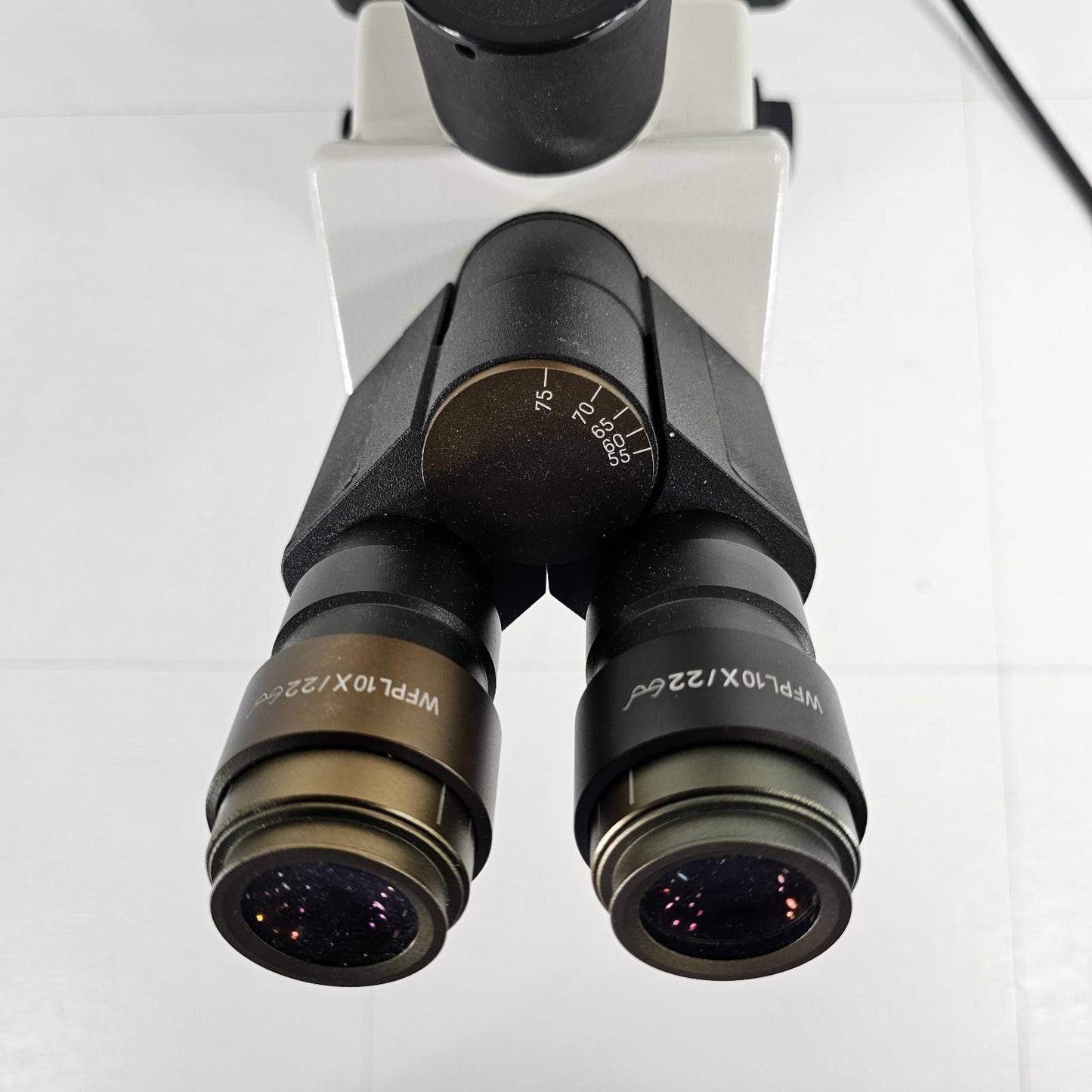 TESTED- VWR 89404-462 Trinocular Inverted Phase Contrast Microscope w Objectives