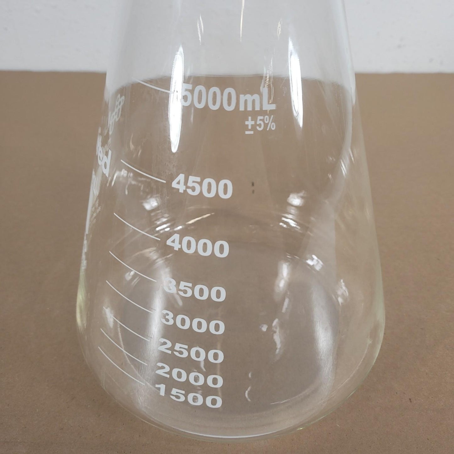 United Scientific FG4980-5000 5000mL 5L Borosilicate Glass Erlenmeyer Flask