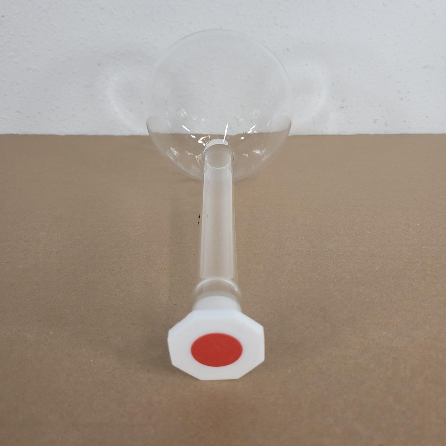 VWR 10546-002 2000mL (2L) Borosilicate Glass Volumetric Flask w/ Stopper