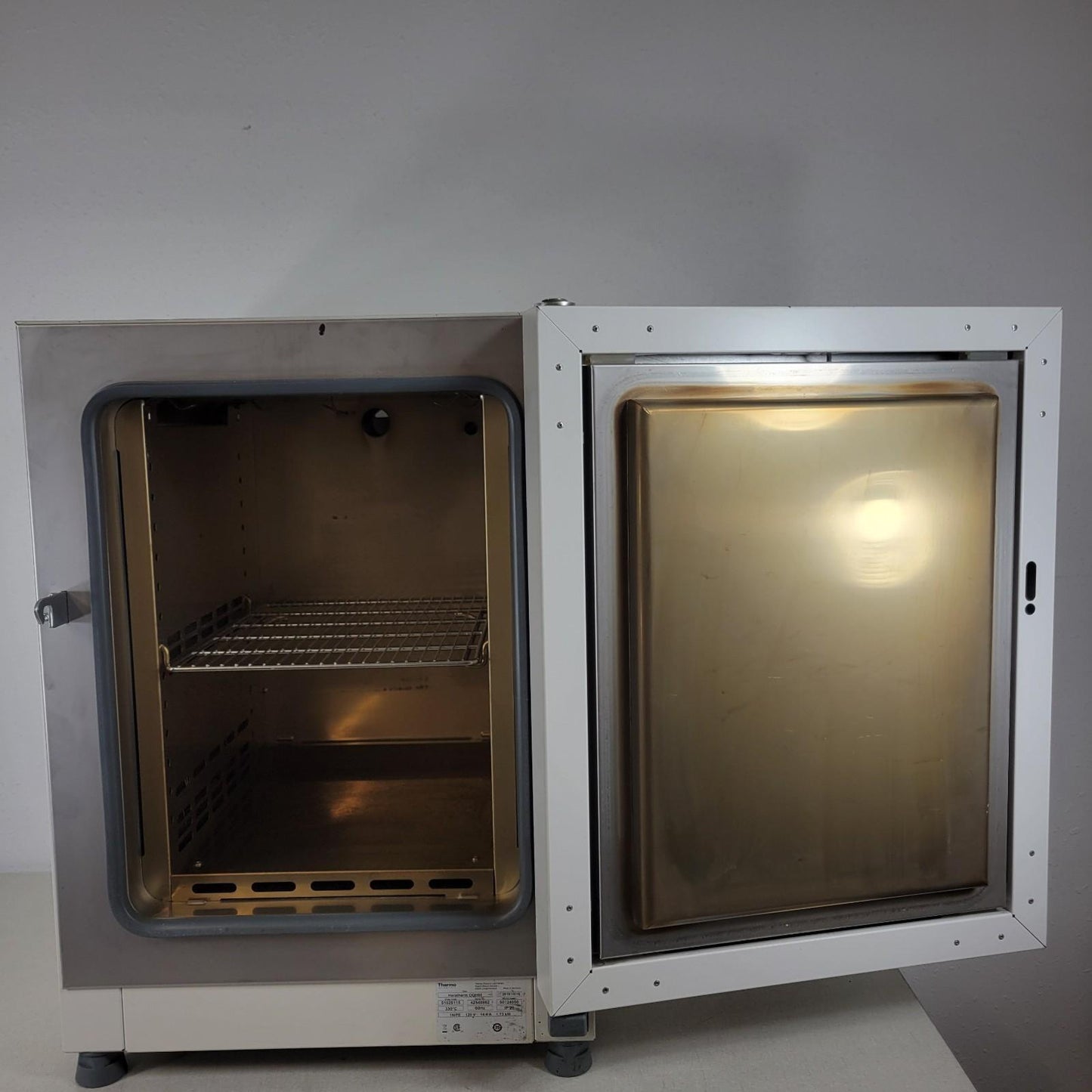 TESTED WORKS Thermo Heratherm OGH60 Advanced Protocol Oven 120V 330 °C Max